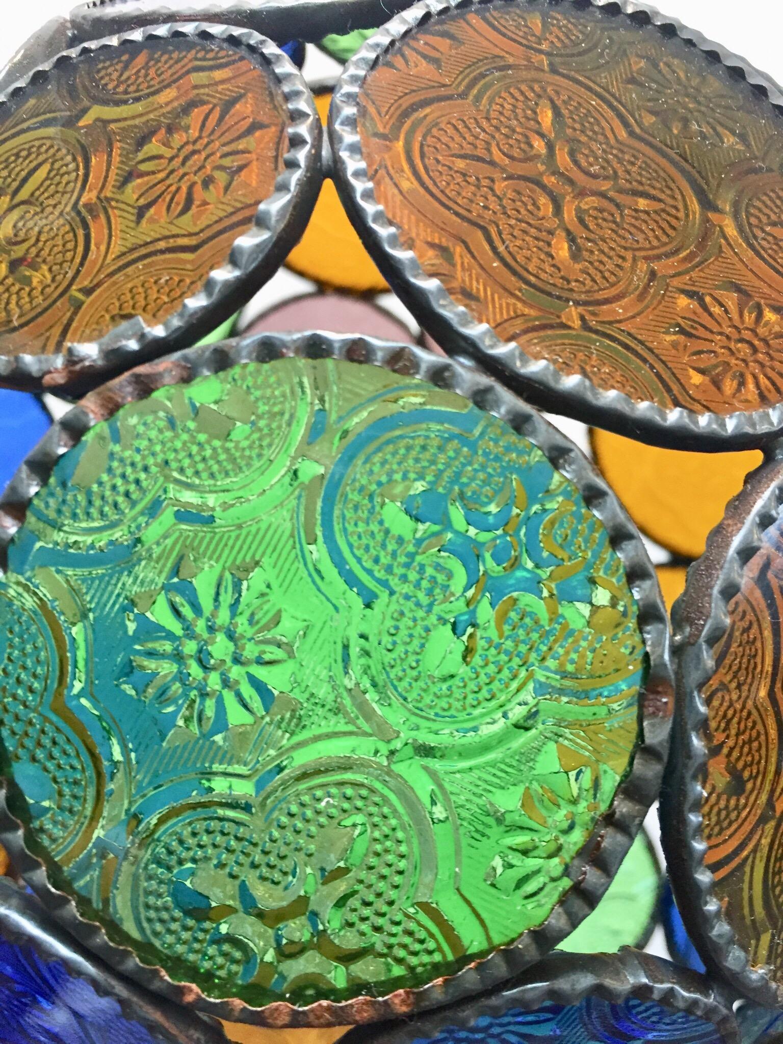 20ième siècle Lanterne d'orbe marocaine en verre mauresque multicolore fabriquée à la main en vente