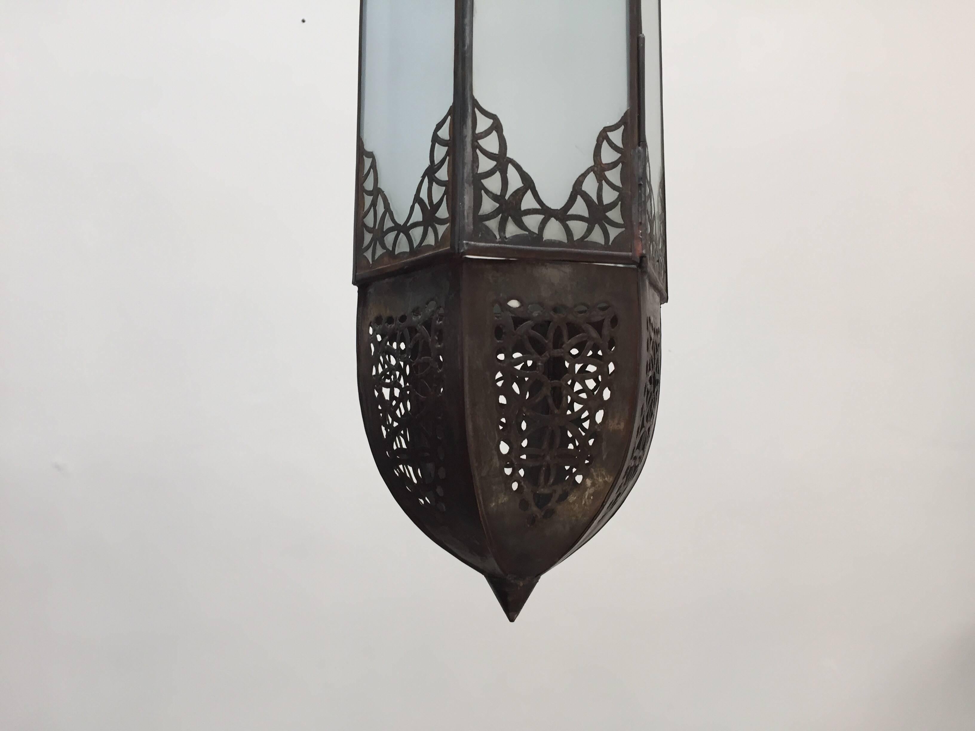 Handcrafted Moroccan Moorish Milky Glass Pendant Light For Sale 3
