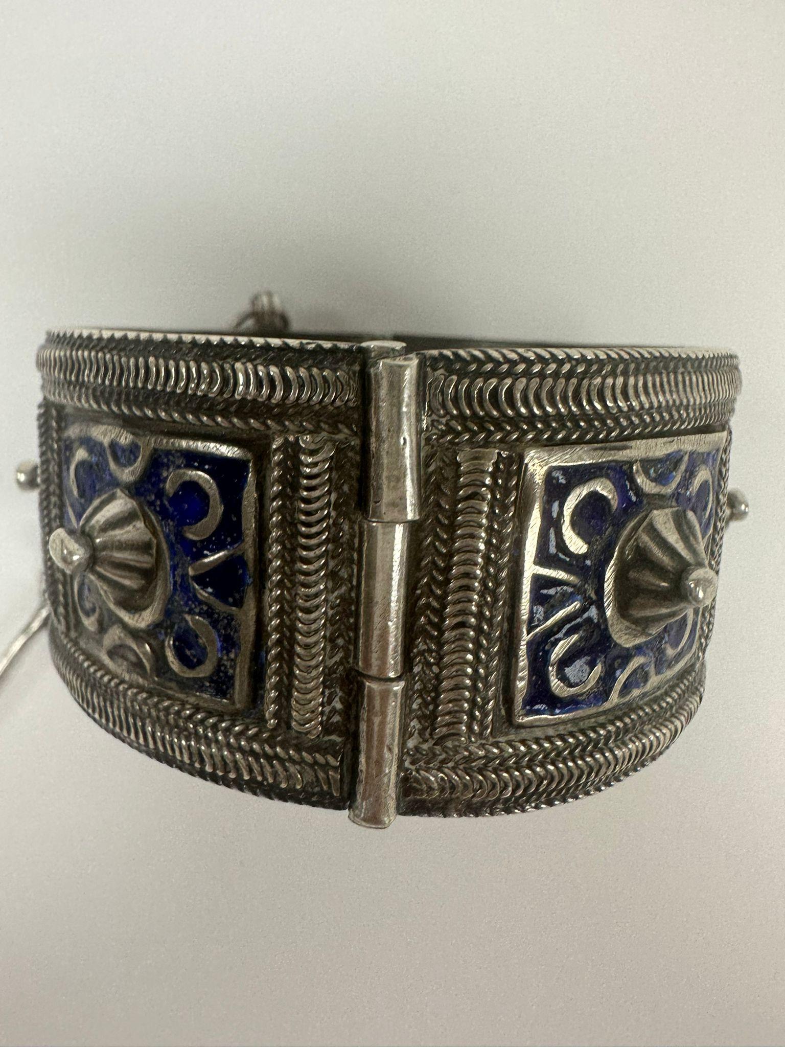 Handcrafted Moroccan Silver Bracelet with Enamel, Jewish Bridal Jewlery For Sale 5