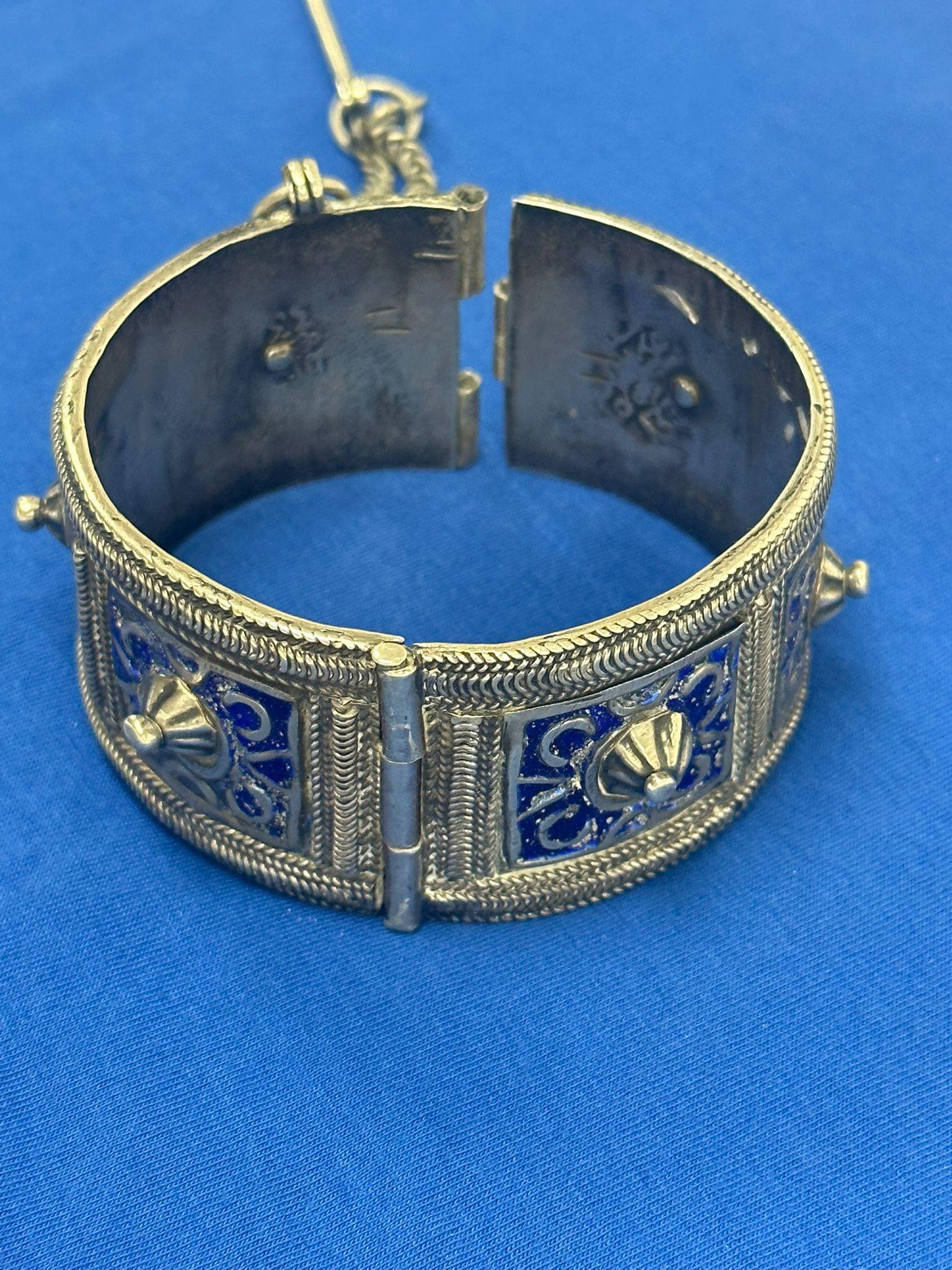 Handcrafted Moroccan Silver Bracelet with Enamel, Jewish Bridal Jewlery For Sale 2