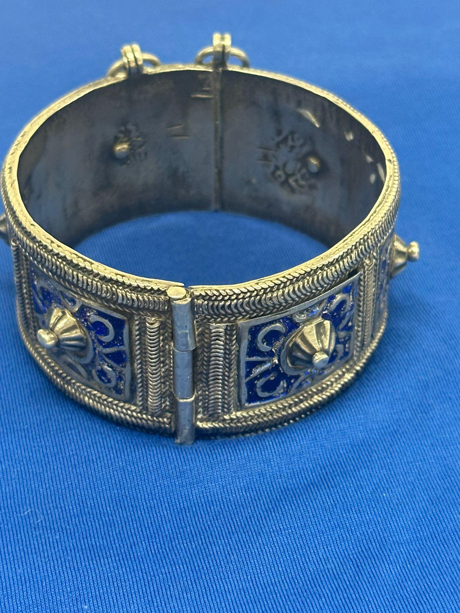 Handcrafted Moroccan Silver Bracelet with Enamel, Jewish Bridal Jewlery For Sale 3