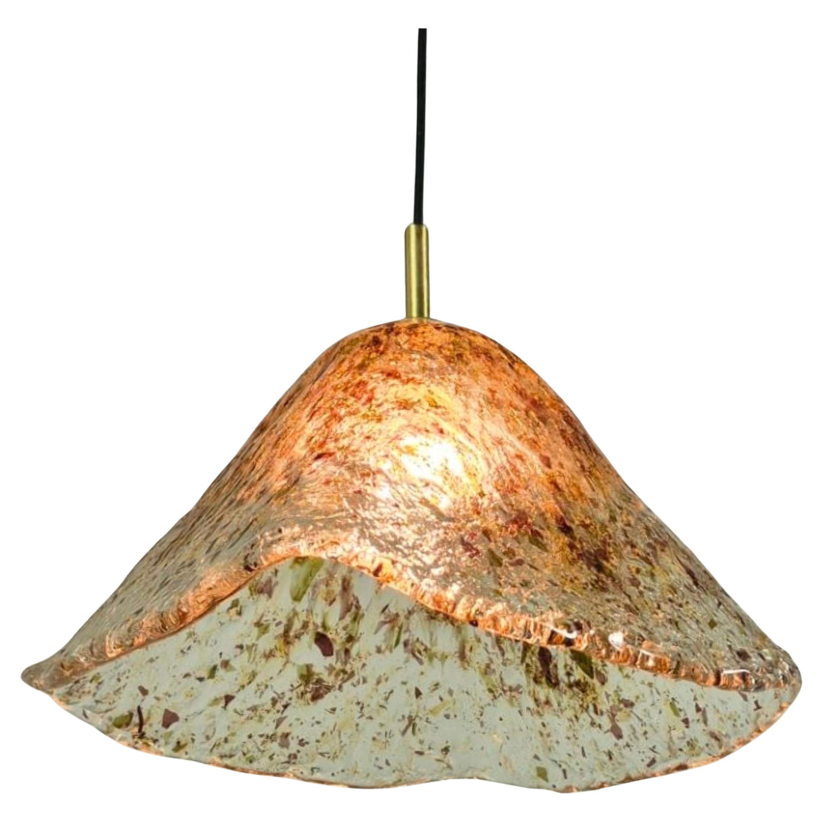 Lampada a sospensione in vetro di Murano lavorata a mano, Italia anni '60
