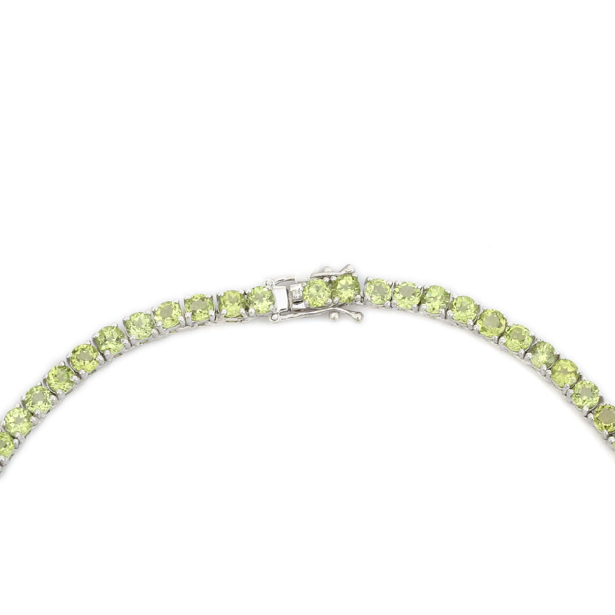 Collar artesanal de tenis de peridoto verde natural en plata 925 Joyas para ella Contemporáneo en venta