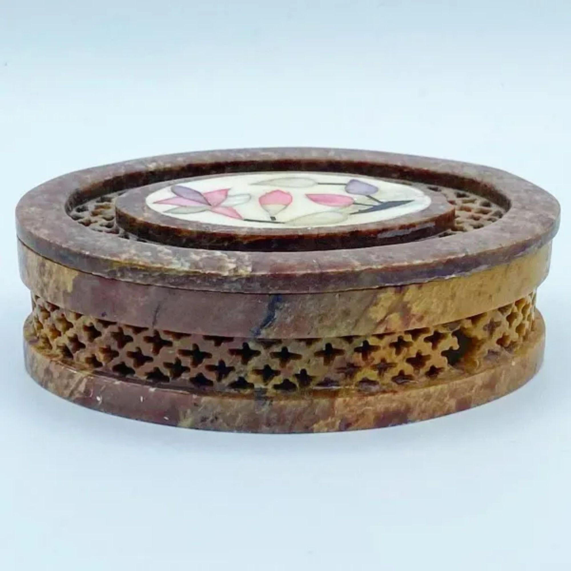 Handcrafted Natural Marble Trinket Box with Mother of Pearl Inlay

Additional information: 
Material: Marble
Color: Brown
Style: Mid-Century, Vintage
Time Period: 1960s
Dimension: 4” L x 3” W x 1.25” H