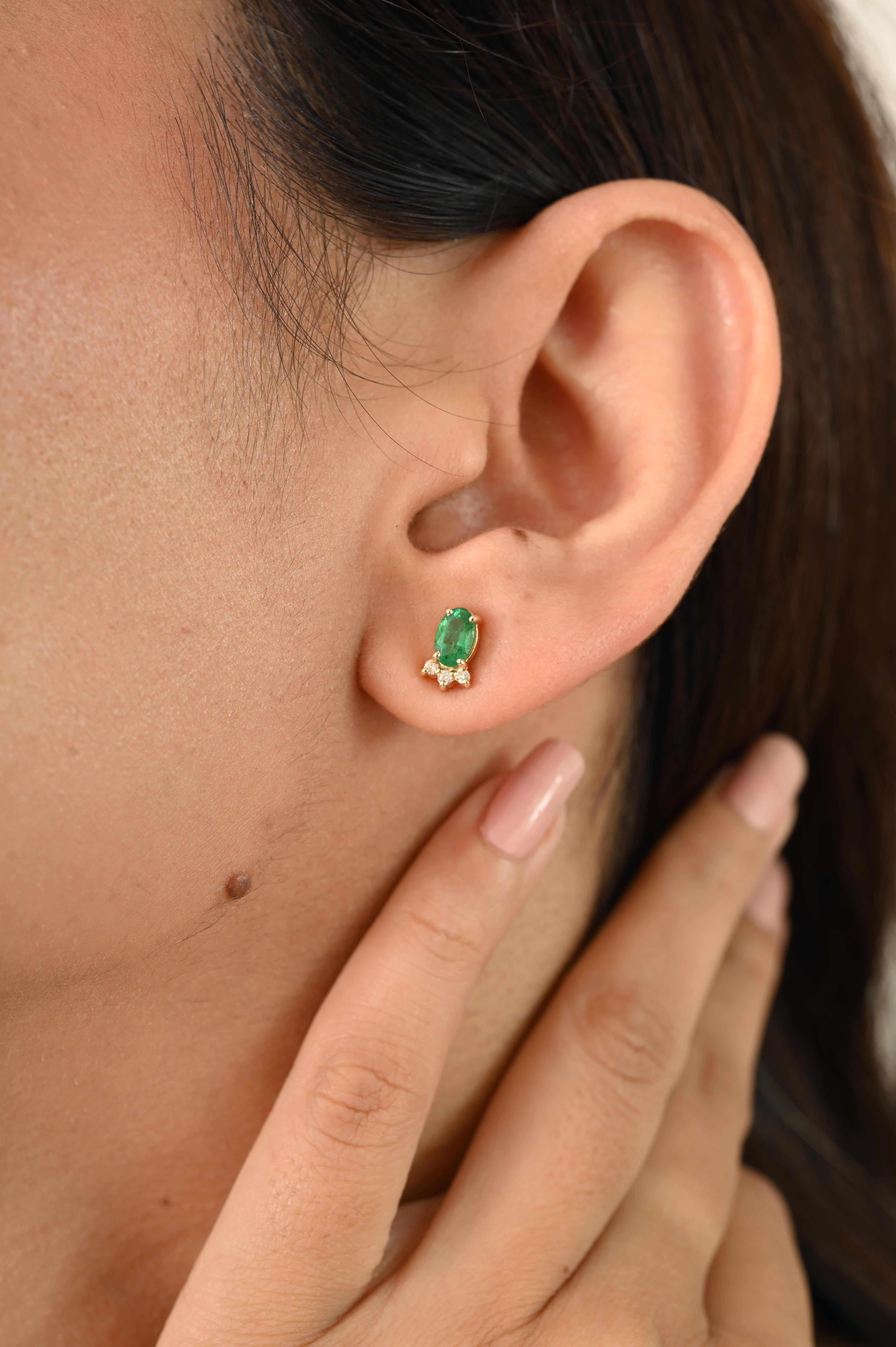 Women's Handcrafted Natural Zambian Emerald & Diamond Stud Earrings in 14k Yellow Gold For Sale
