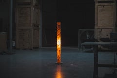 Lampe de collection en bois de Theophane Ingold, « Shavings Totem » de Costantini