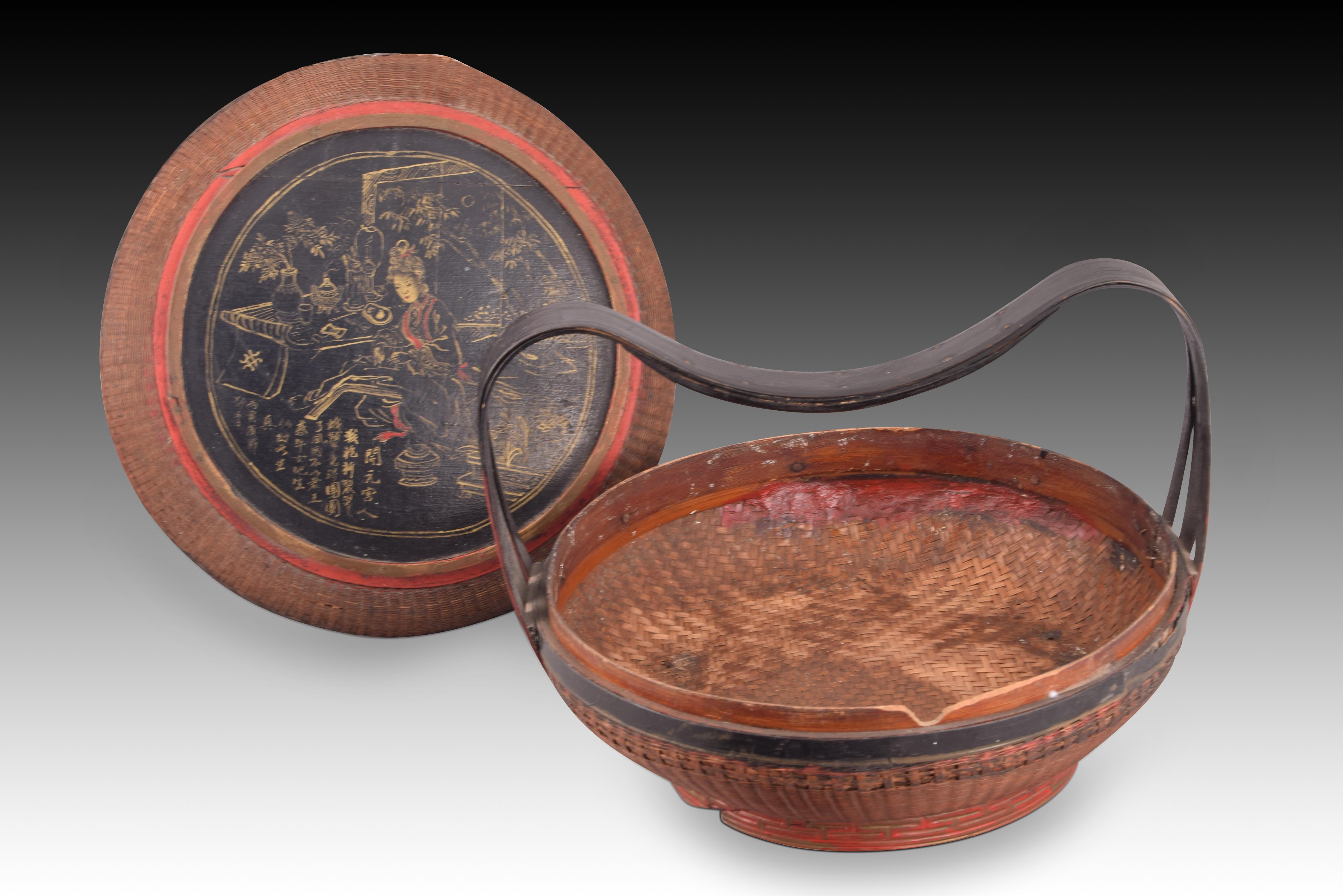 Asian Handcrafted oriental basket. Around 1950.  For Sale