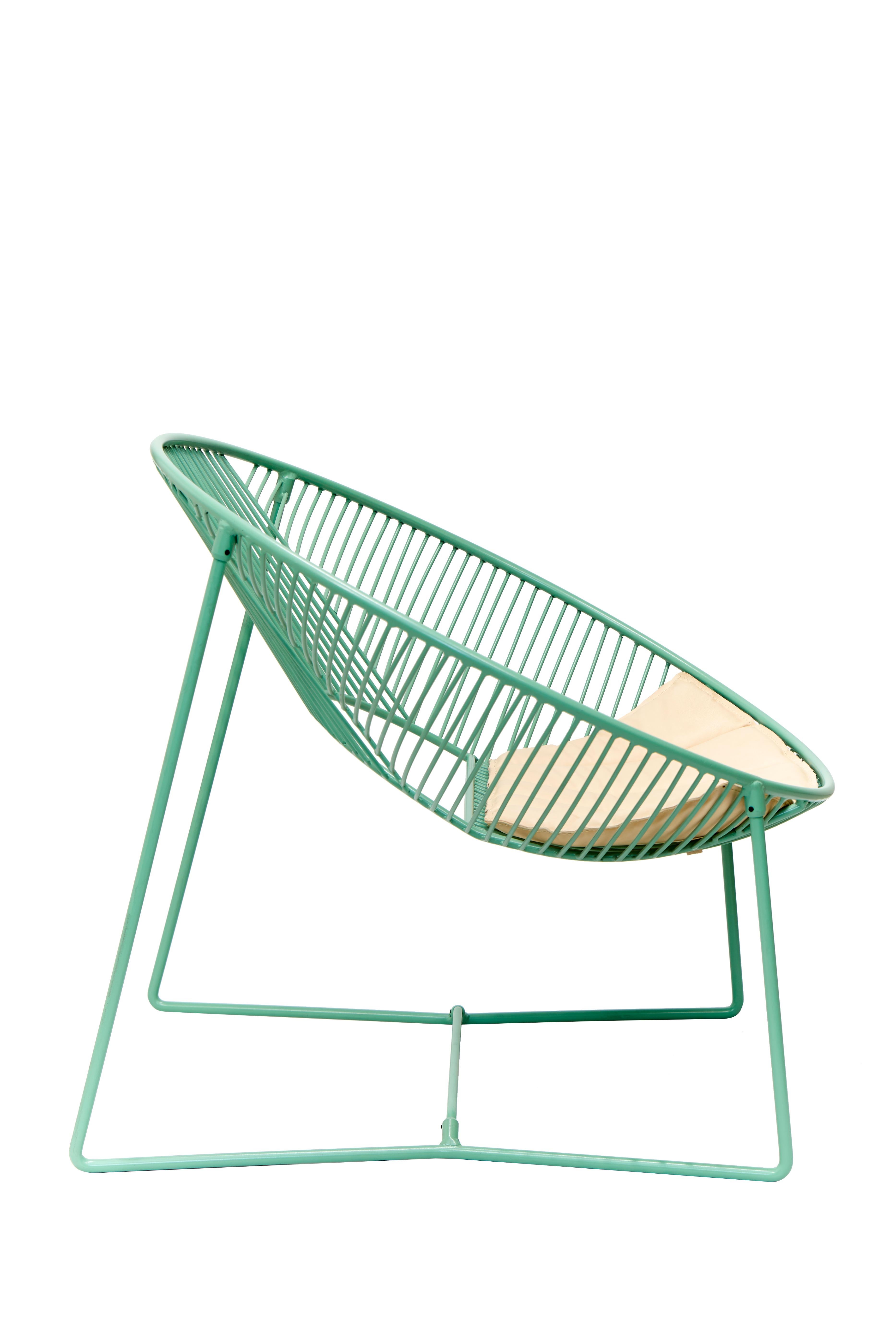 Modern Handcrafted Green Outdoor Cali Wire Lounge Chair - Powder-Coated Steel  For Sale