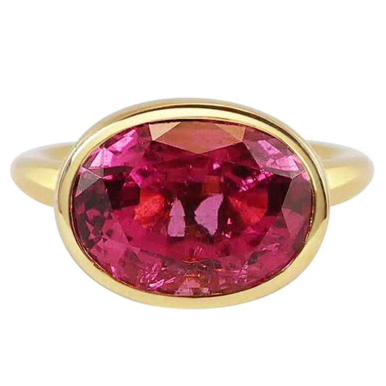Handcrafted Oval Cut 7.35 Carat Rubelite 18 Karat Yellow Gold Cocktail Ring