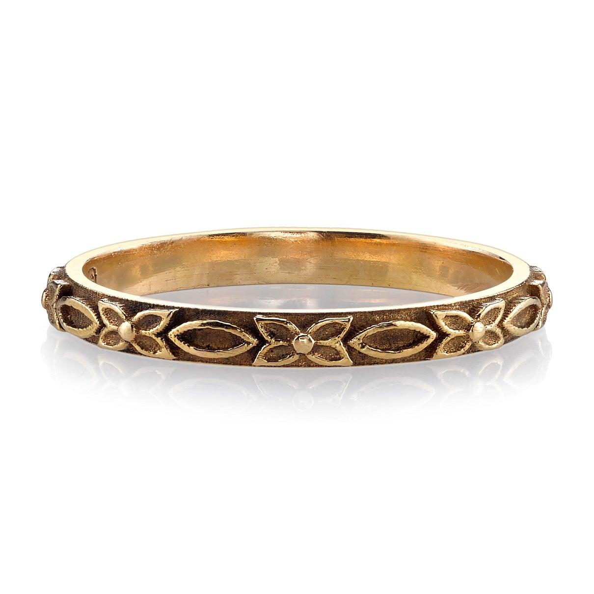 For Sale:  Handcrafted Victoria Floral Band in 18K Gold by Single Stone 3