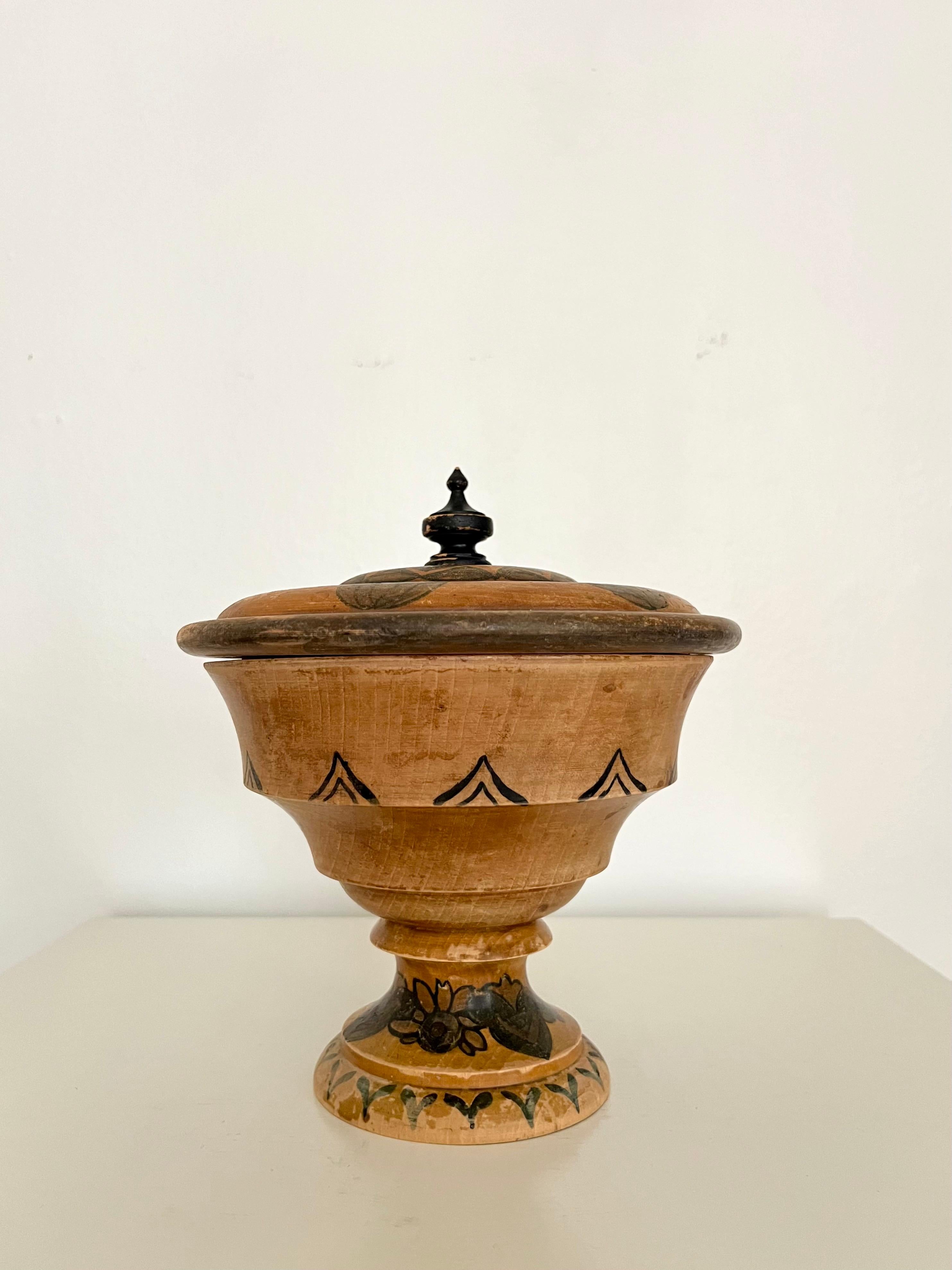 Danish Handcrafted Painted Wooden Lidded Bowl in Art Nouveau Folk Style, Denmark, 1930s For Sale