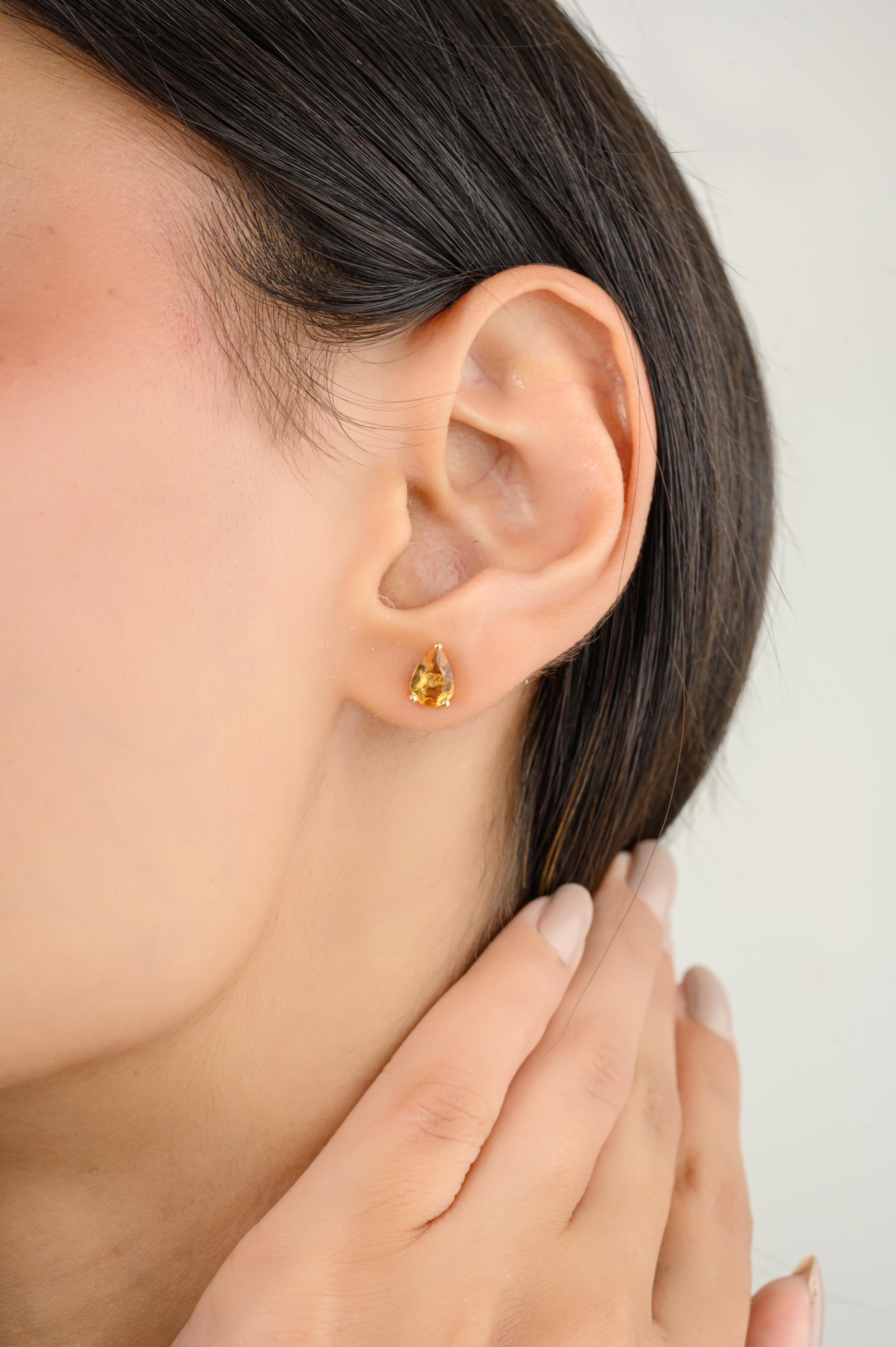 Taille poire Clous d'oreilles artisanaux en or jaune massif 14 carats avec citrine taille poire en vente