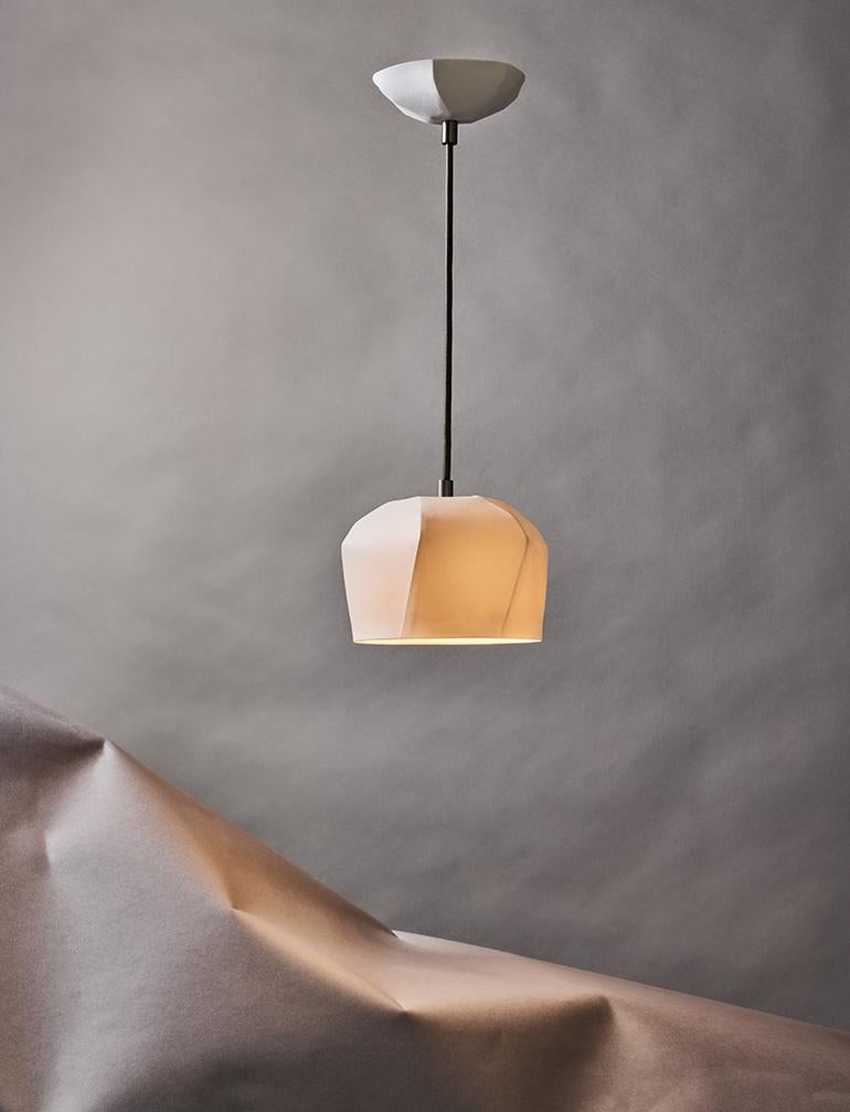 Handgefertigte Deckenleuchte aus Porzellan, Design Ruth Gurvich Lightscape Nymphenburg (Deutsch) im Angebot