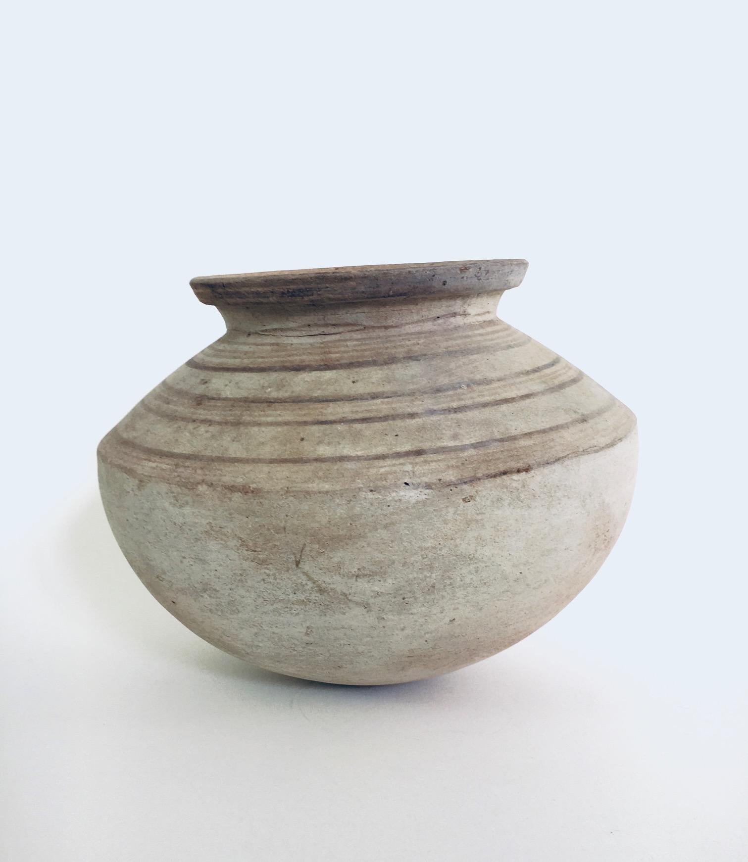 Pot à conteneur en poterie artisanale, début des années 1900, Hongrie Bon état - En vente à Oud-Turnhout, VAN