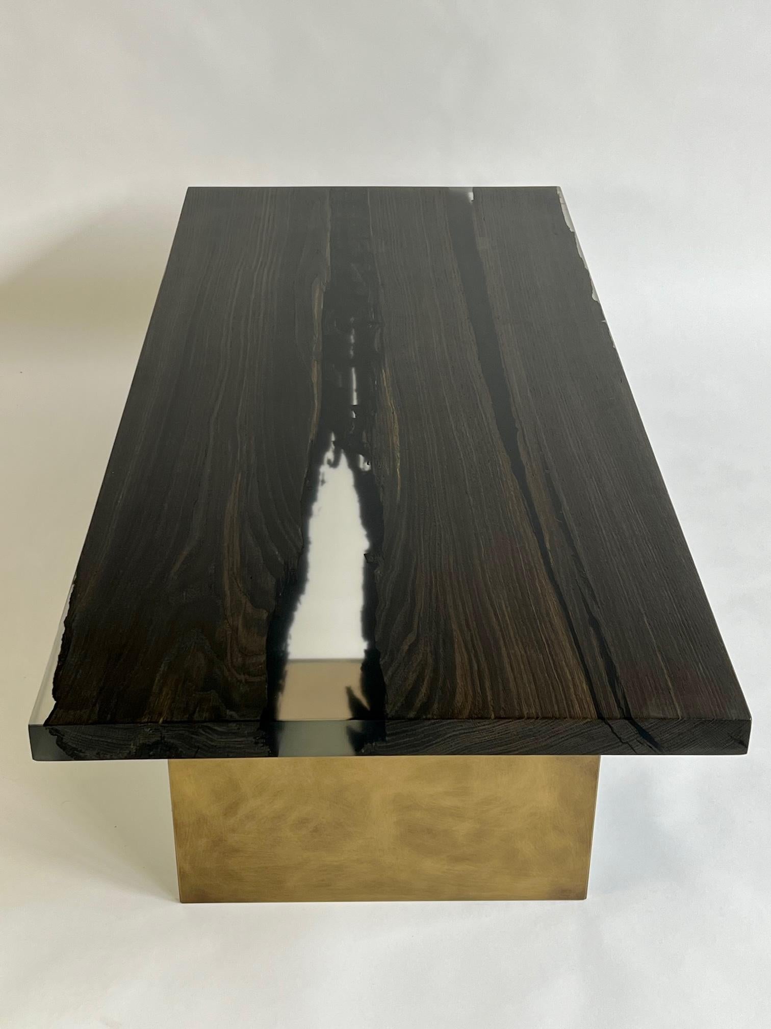 Handcrafted rectangular coffee table For Sale 8