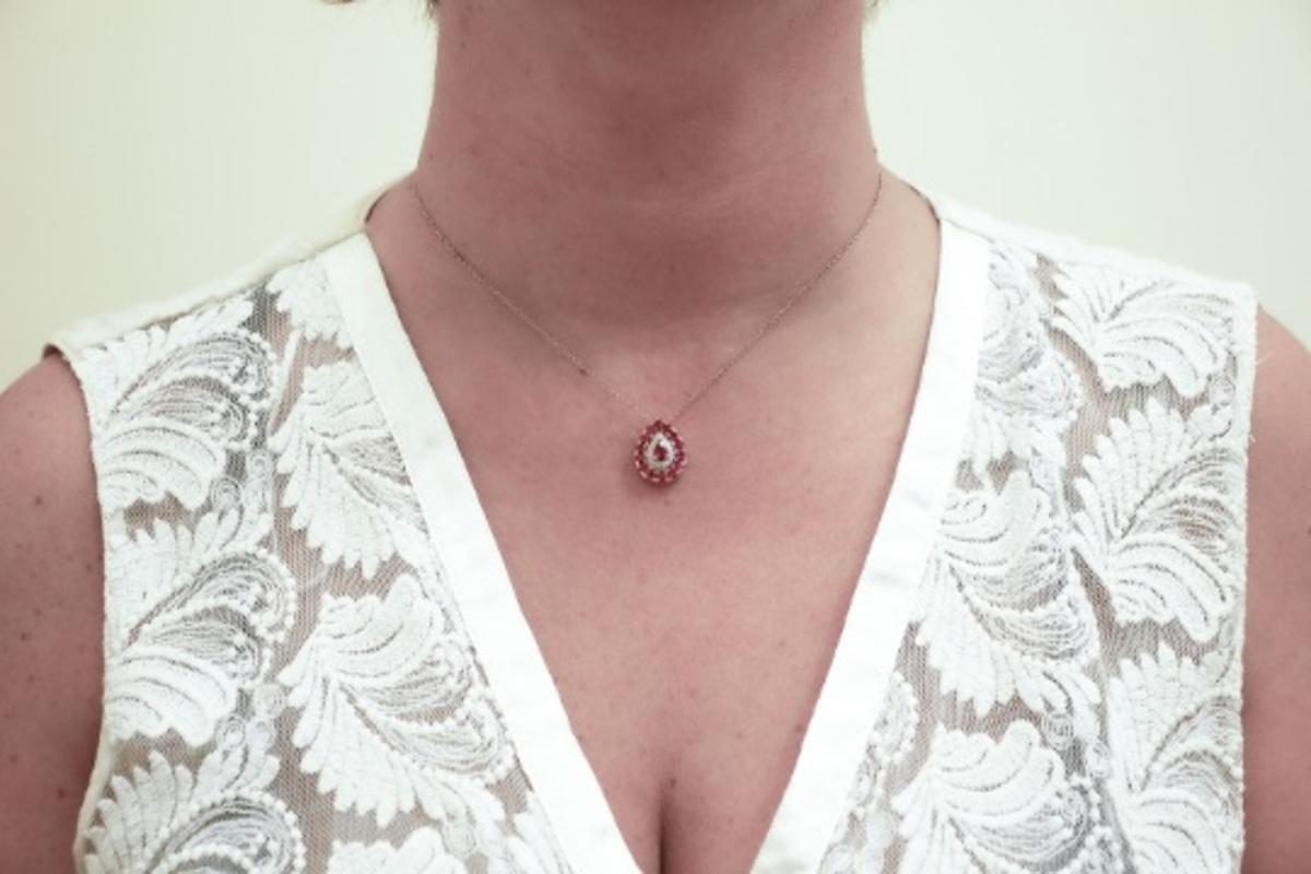 Handcrafted Rose Gold Necklace with Drop Pendant of Diamonds and Rubies For Sale 1