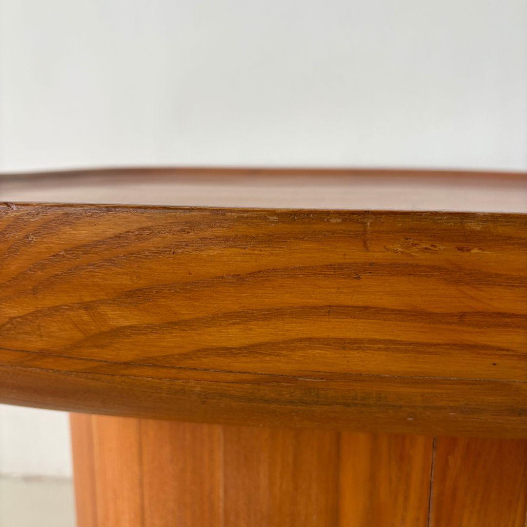 Redondo artesanal  Mesa Uto de madera vintage, inspirada en Axel Einar Hjorth en venta 2
