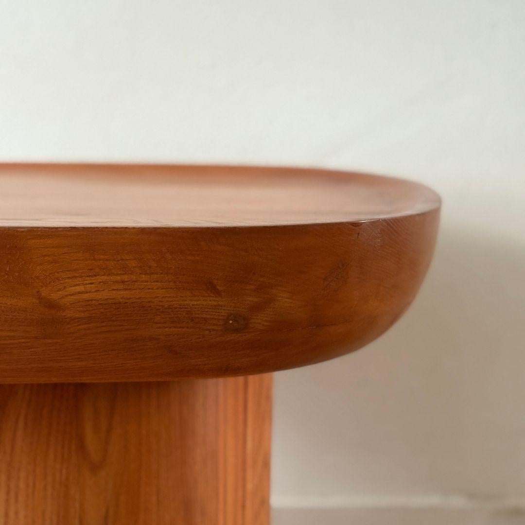 Redondo artesanal  Mesa Uto de madera vintage, inspirada en Axel Einar Hjorth en Bueno estado para la venta en Amsterdam, NL