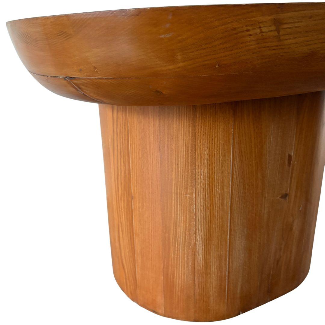 Redondo artesanal  Mesa Uto de madera vintage, inspirada en Axel Einar Hjorth Siglo XXI y contemporáneo en venta