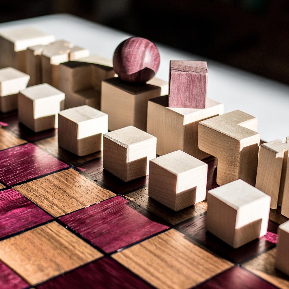 italien Jeu de 'Backgammon-Checkers-Chess' en roxinho et bois de noyer fabriqué à la main en vente