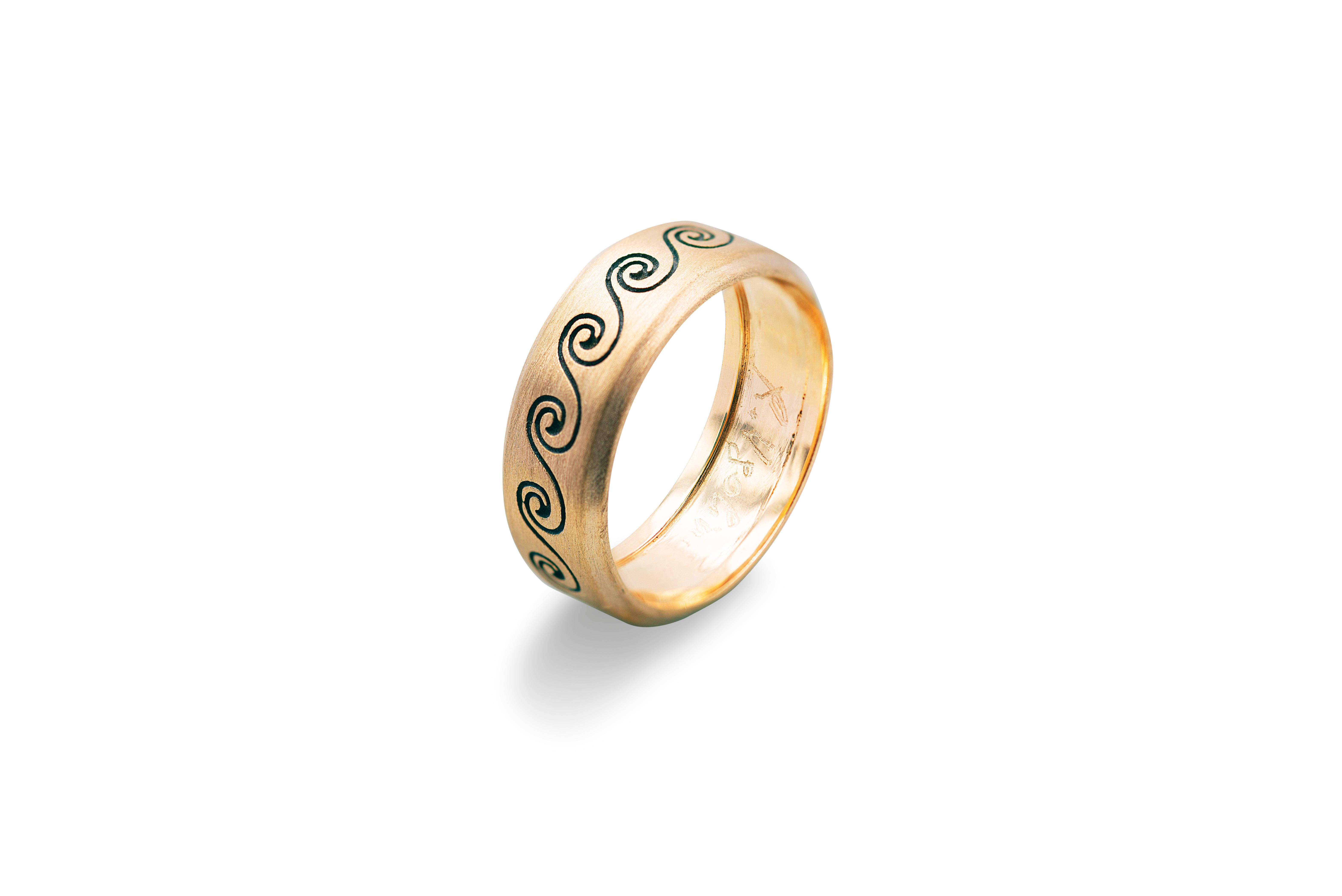 Handcrafted Satin 18K Yellow Gold Wave Unisex Handcrafted Design Ring For Sale 2