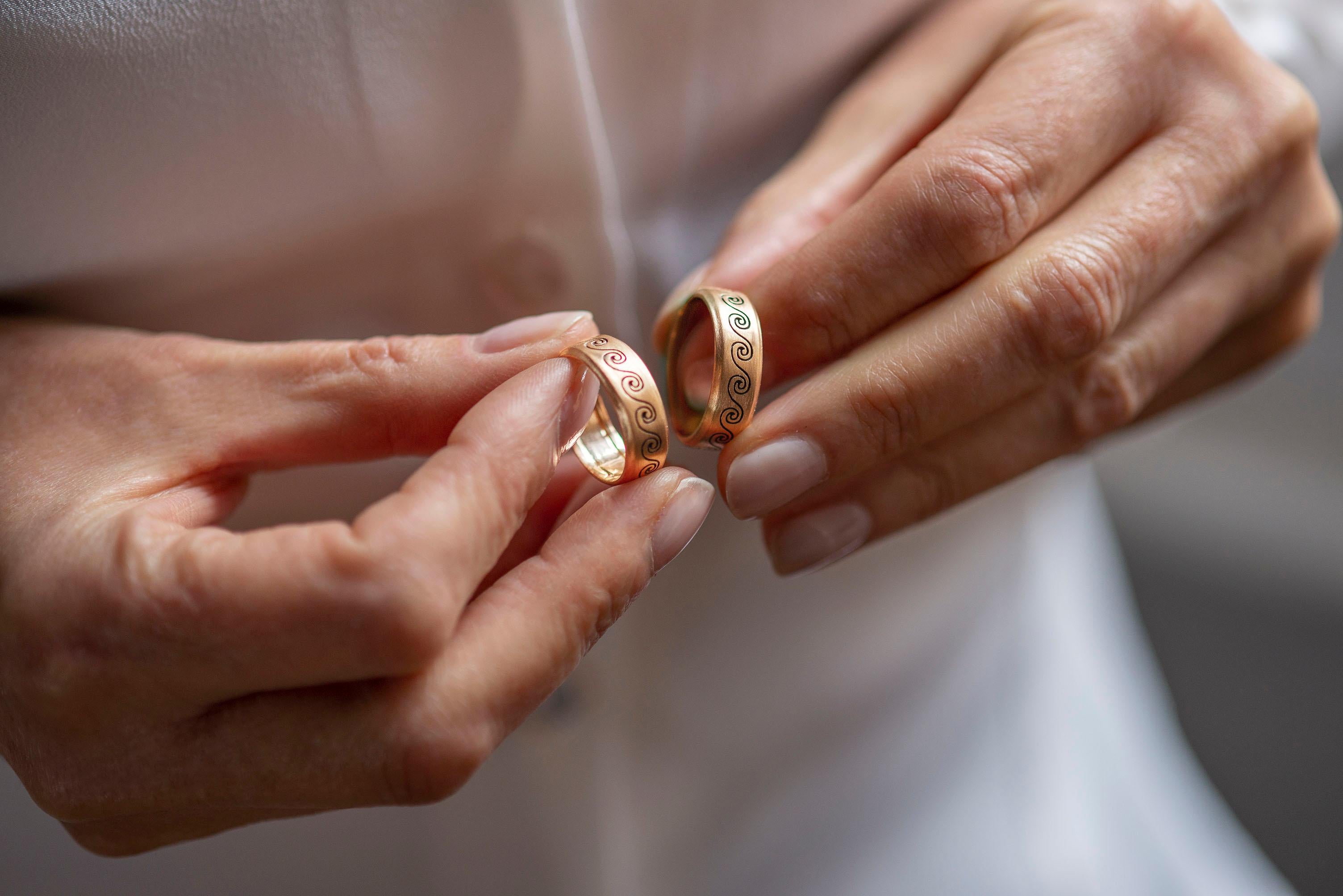 Handcrafted Satin 18Karats Yellow Gold Wave Unisex Design Ring 
An amazing design ring, handcrafted in 18 karats yellow gold and embellished with a beautiful handgraved wave. 
it is possible to make a custom engraving inside.
It can be worn for