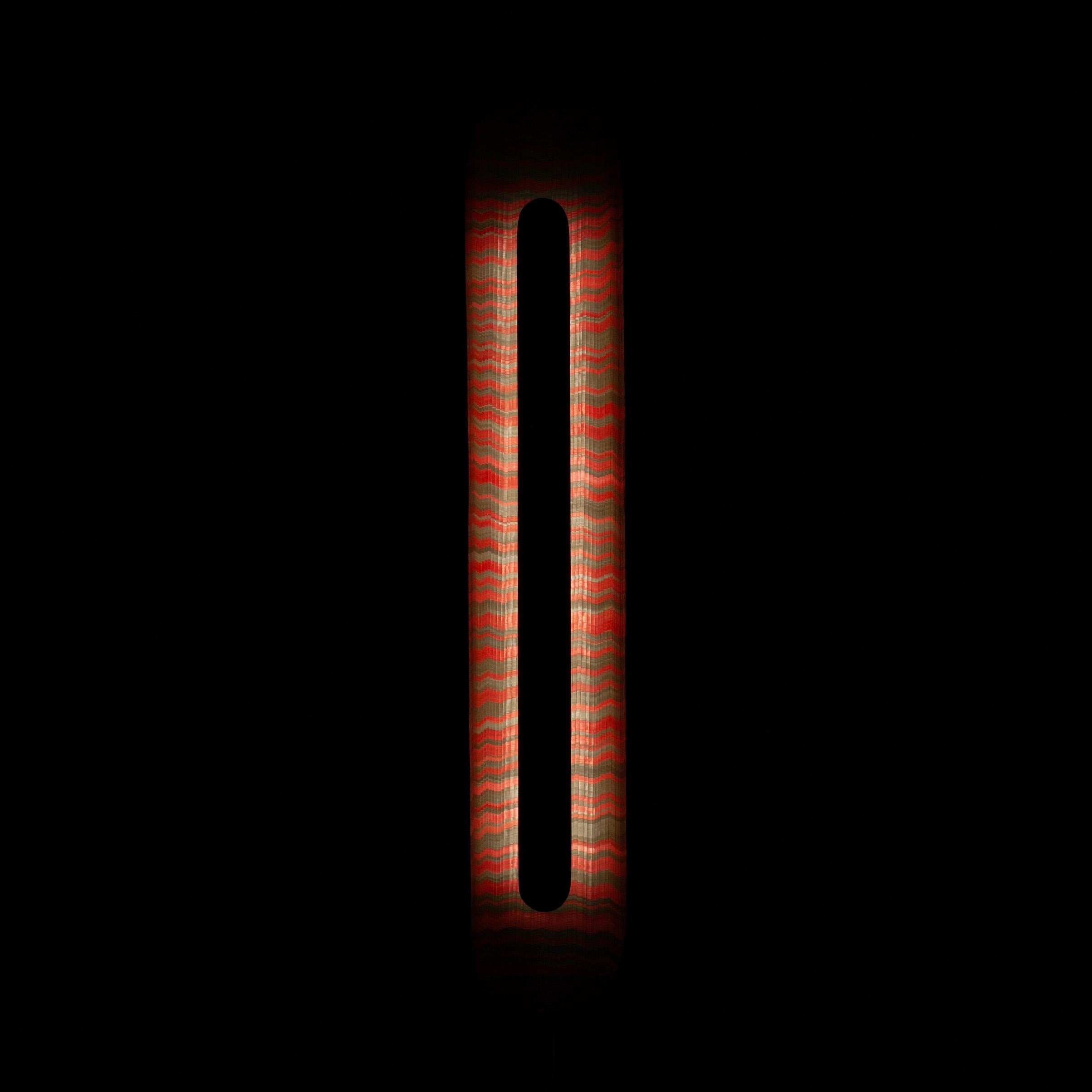 Lampada da parete Sauron realizzata a mano, Marqueterie de paille in vendita 1