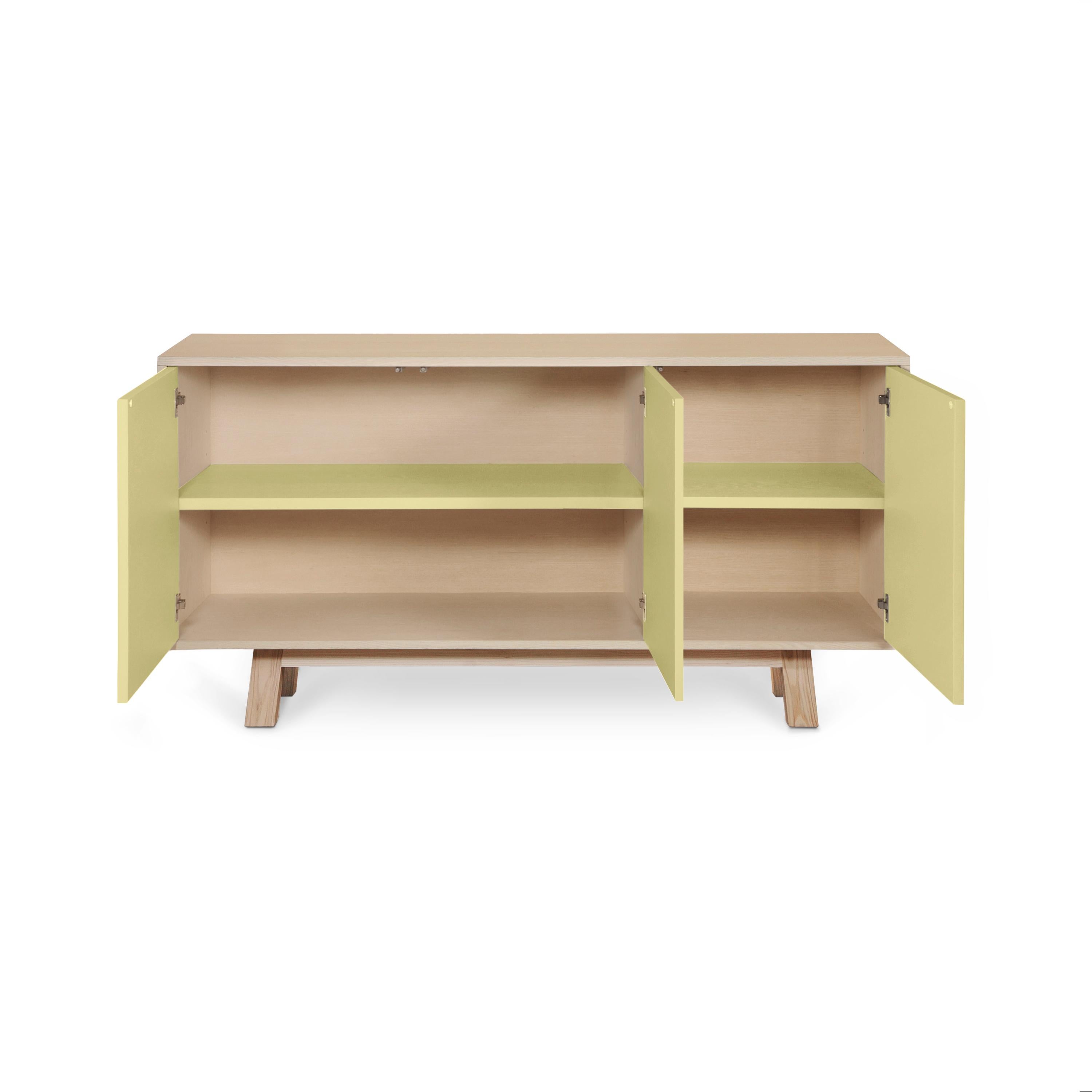 Handcrafted scandiavian design light yellow 3-door sideboard, Eric Gizard Paris In New Condition For Sale In Landivy, FR