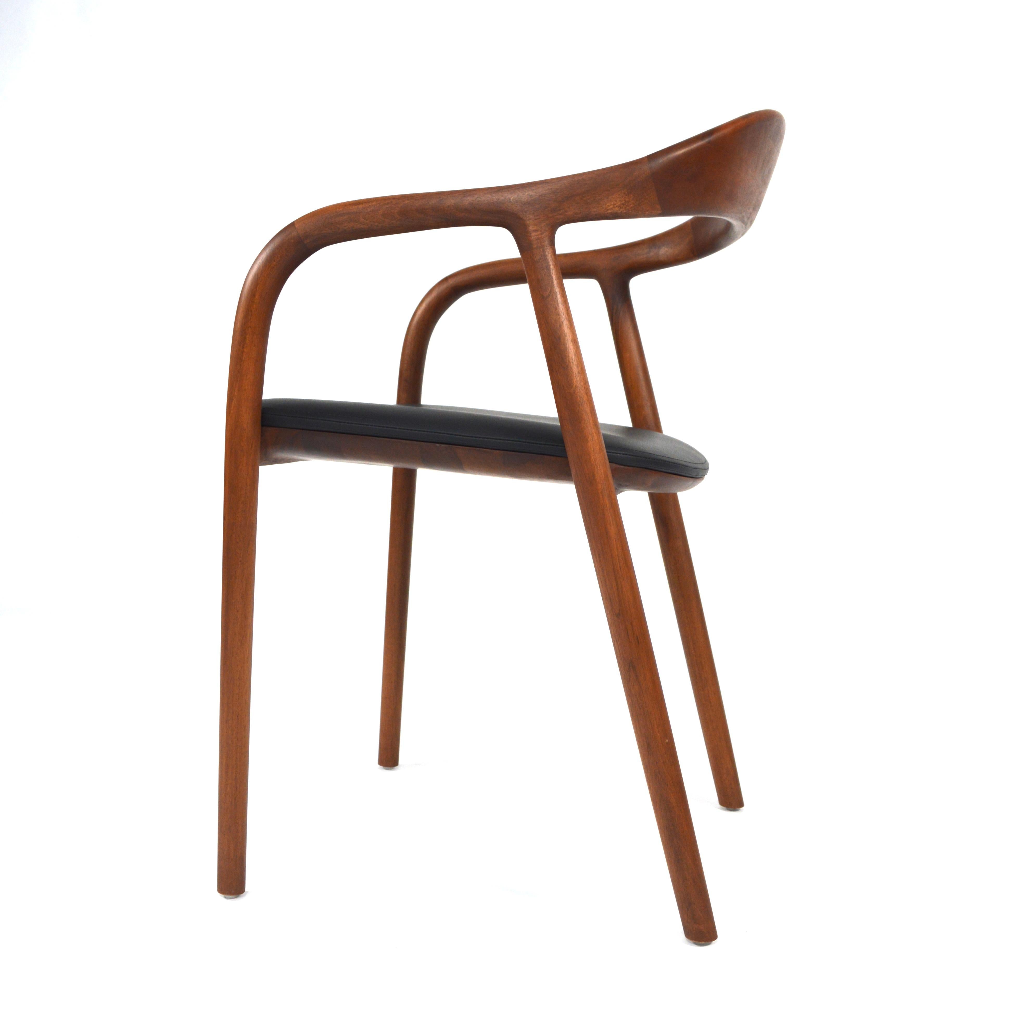 Handcrafted Scandinavian Modern Dining Chairs in Solid Walnut Wood and Leather 7