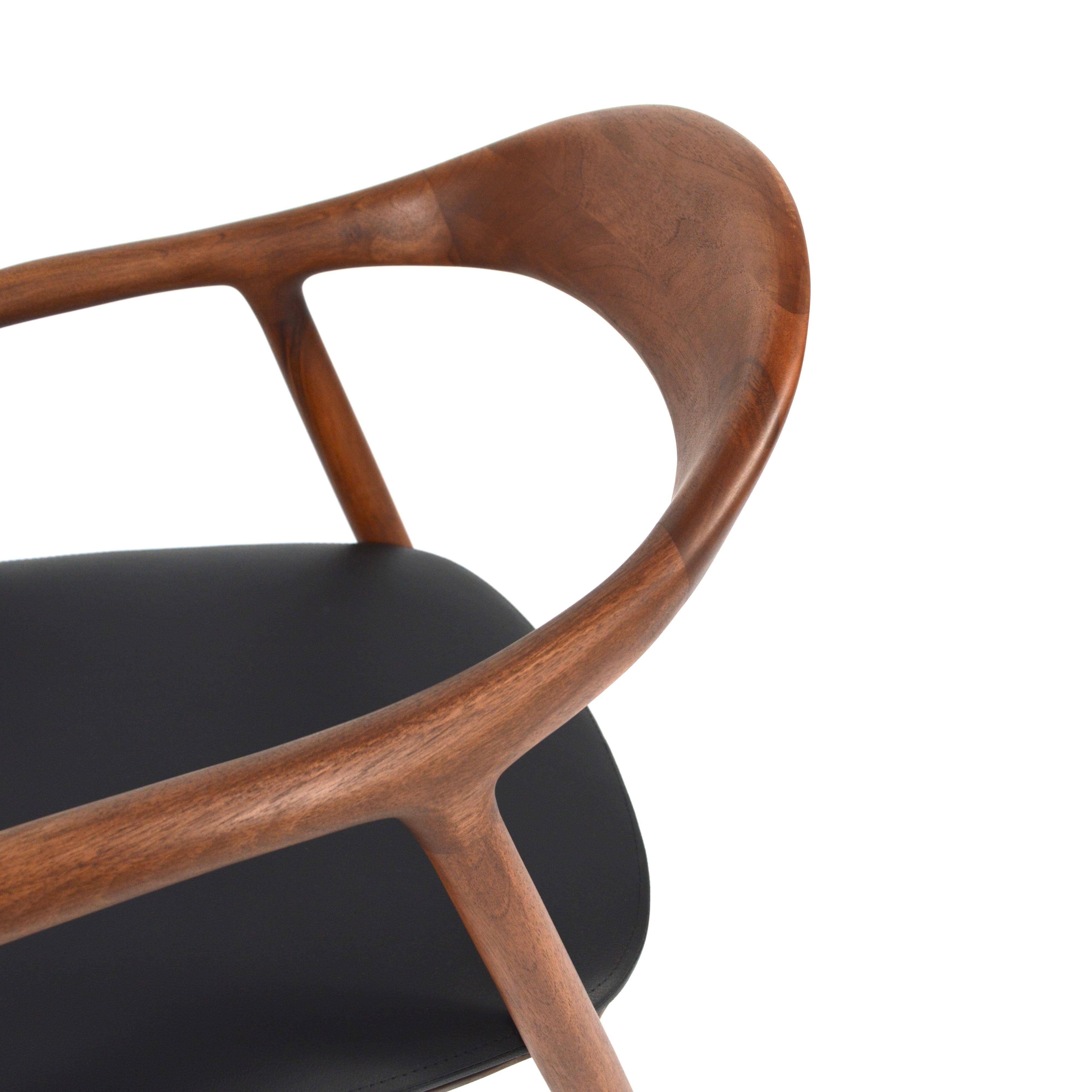 Handcrafted Scandinavian Modern Dining Chairs in Solid Walnut Wood and Leather 11
