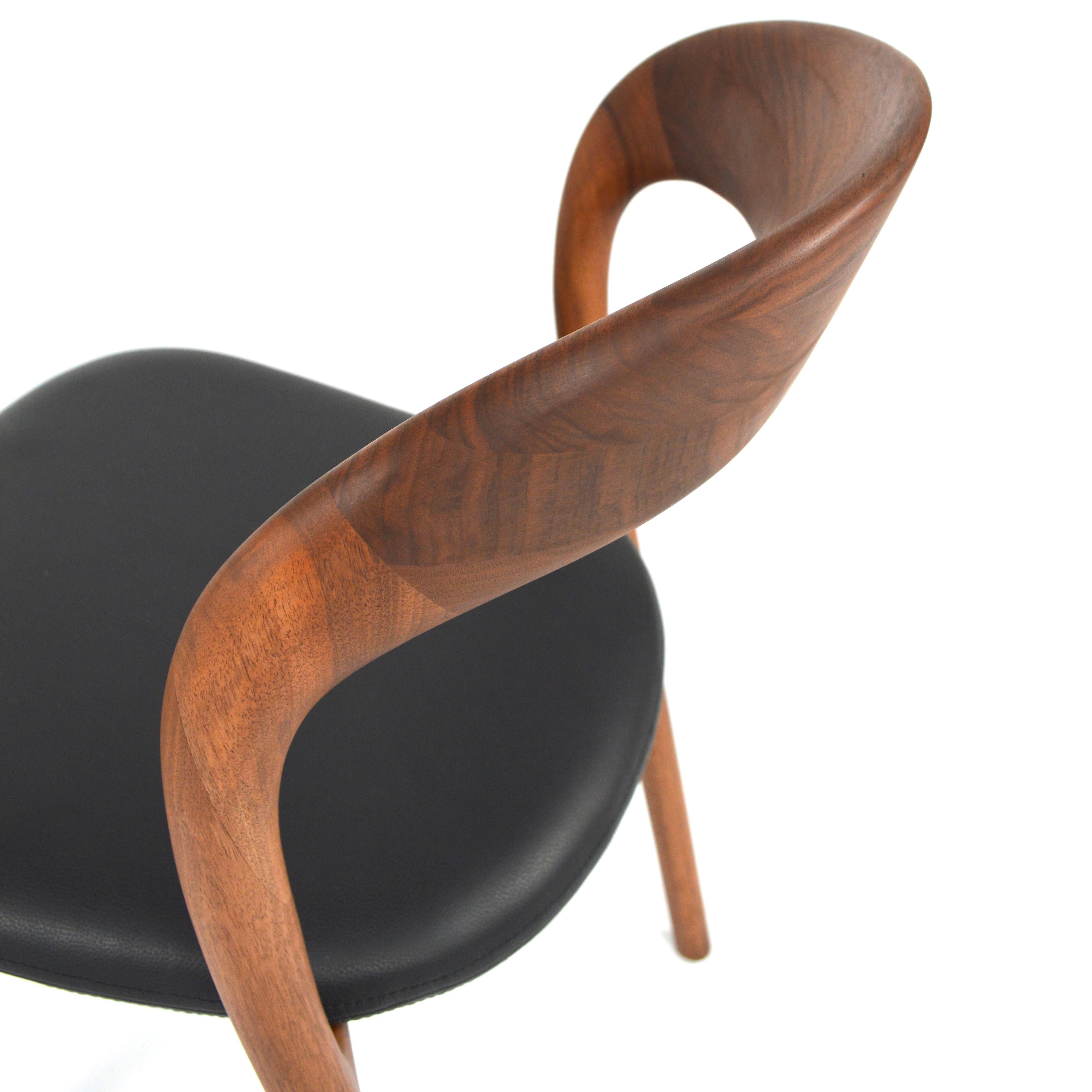 Handcrafted Scandinavian Modern Dining Chairs in Solid Walnut Wood and Leather 3