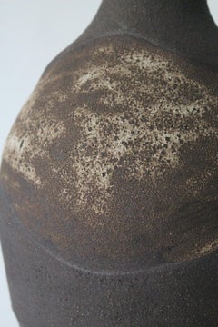 Handcrafted Sculptural Ceramic Vase with Volcanic Texture – Dark Earth Tones, Or