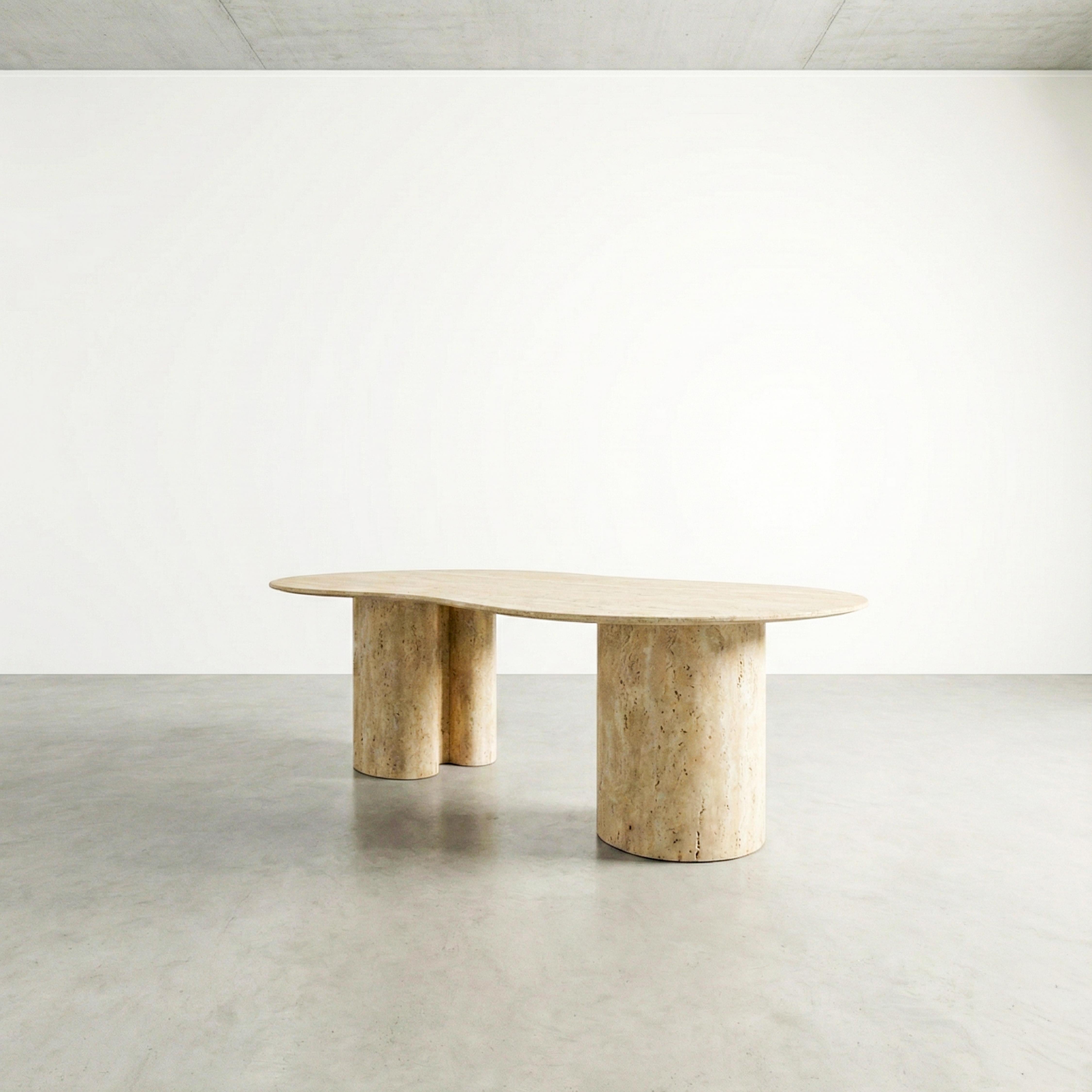 Handcrafted Sculptural Italian Travertine Table - Monolith Dining Table In New Condition For Sale In İnegöl, TR
