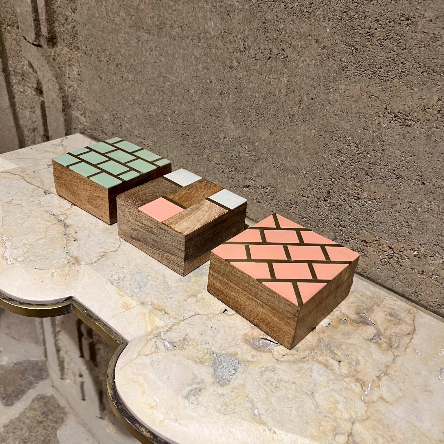 Tres Cajas de Baratijas Artesanales Mod Diseño Geométrico Moderno en venta