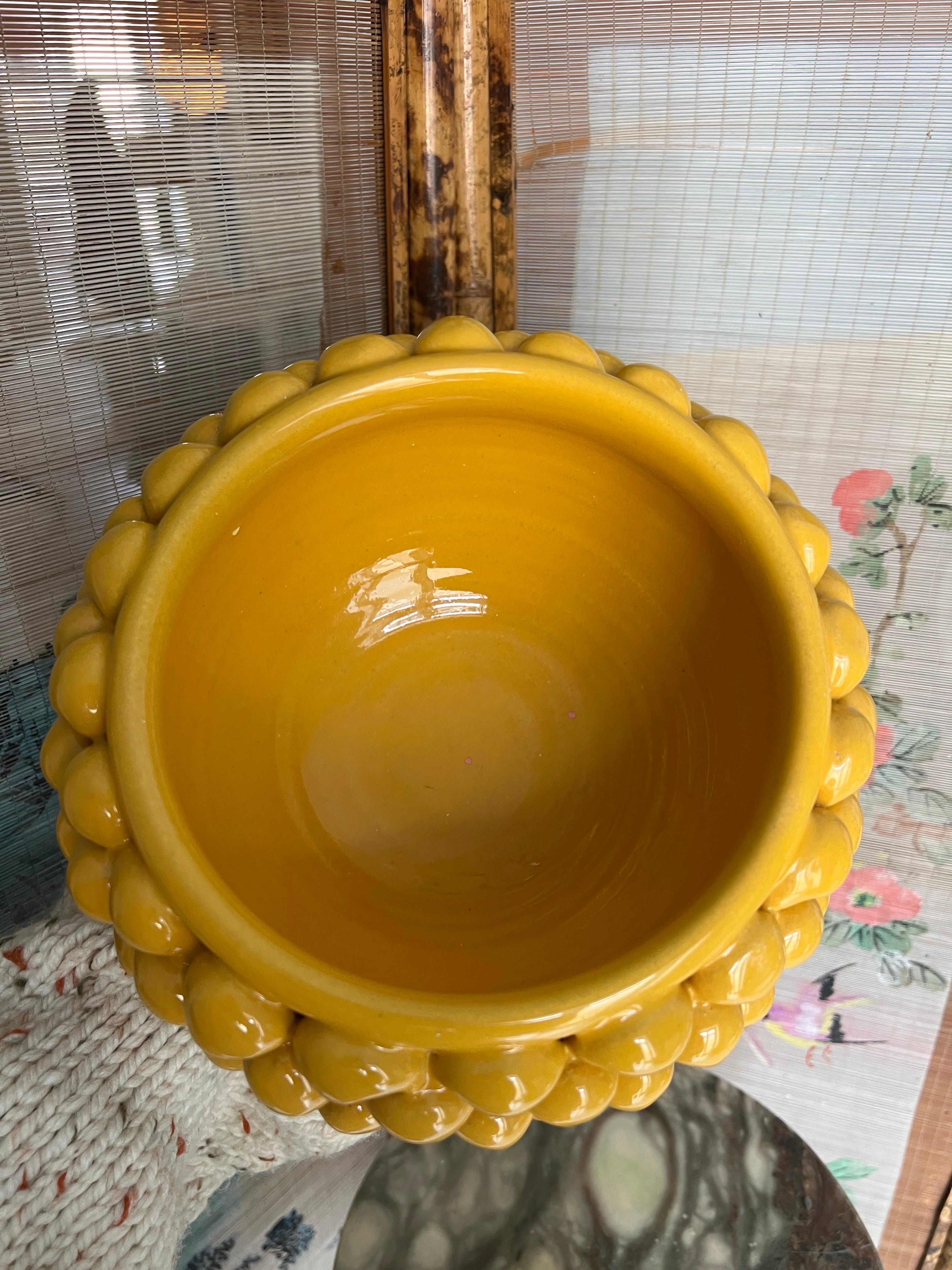 Bol centre de table en céramique sicilienne fabriqué à la main en vente 3