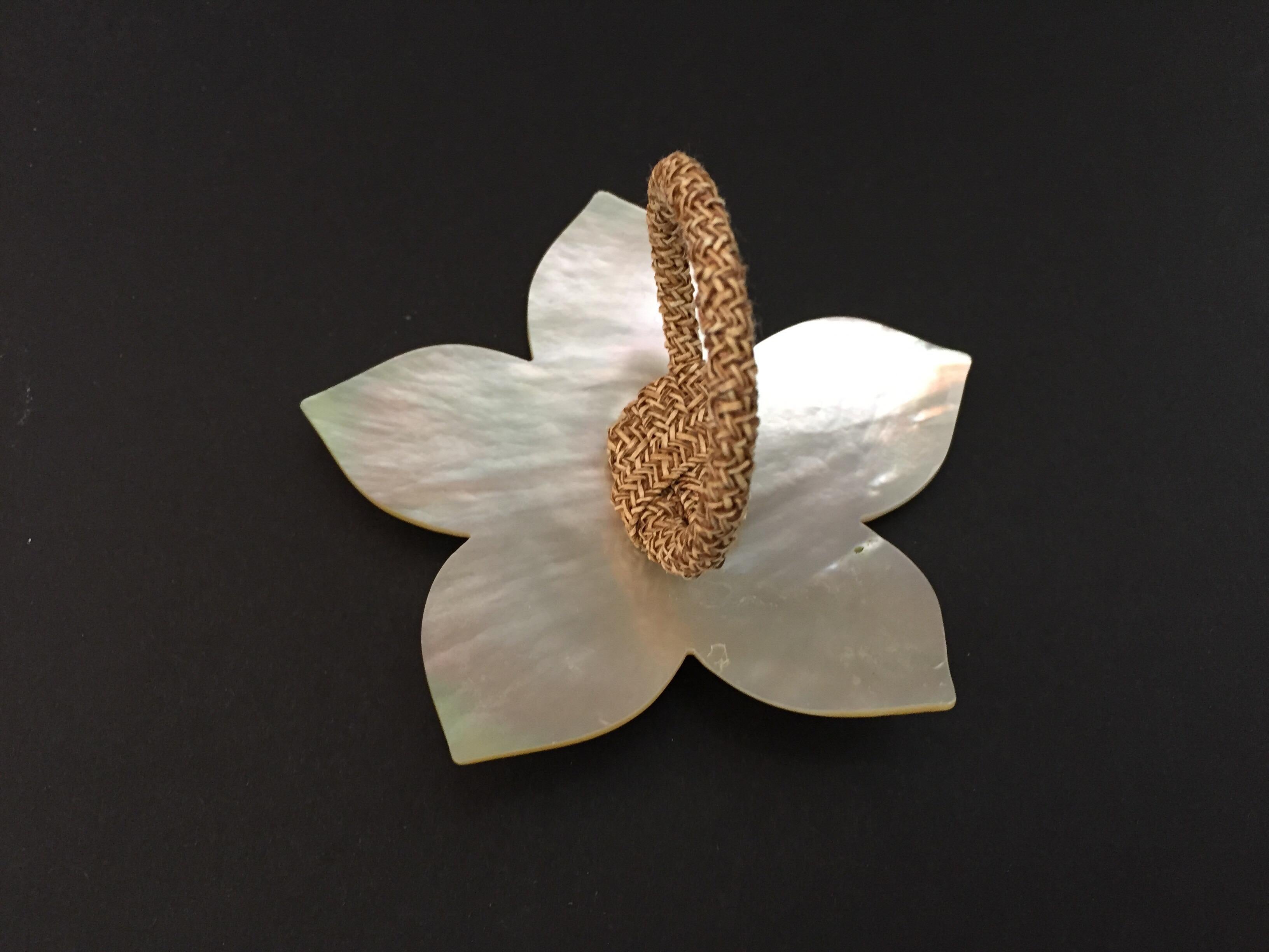 Handcrafted Six Napkin Rings in Natural Capiz Pearl Shell Flower Star Shape In Good Condition For Sale In North Hollywood, CA