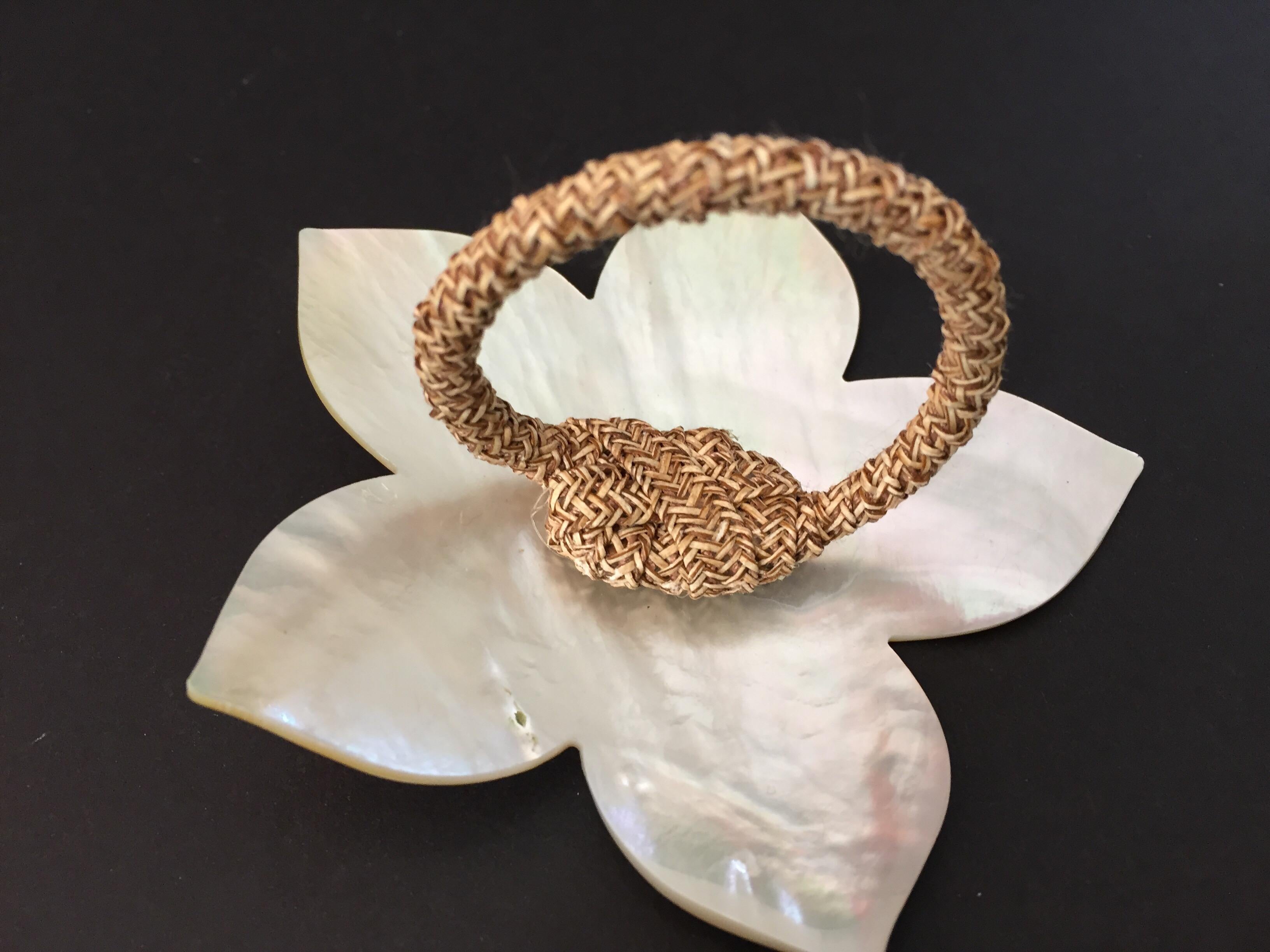 Handcrafted Six Napkin Rings in Natural Capiz Pearl Shell Flower Star Shape For Sale 2