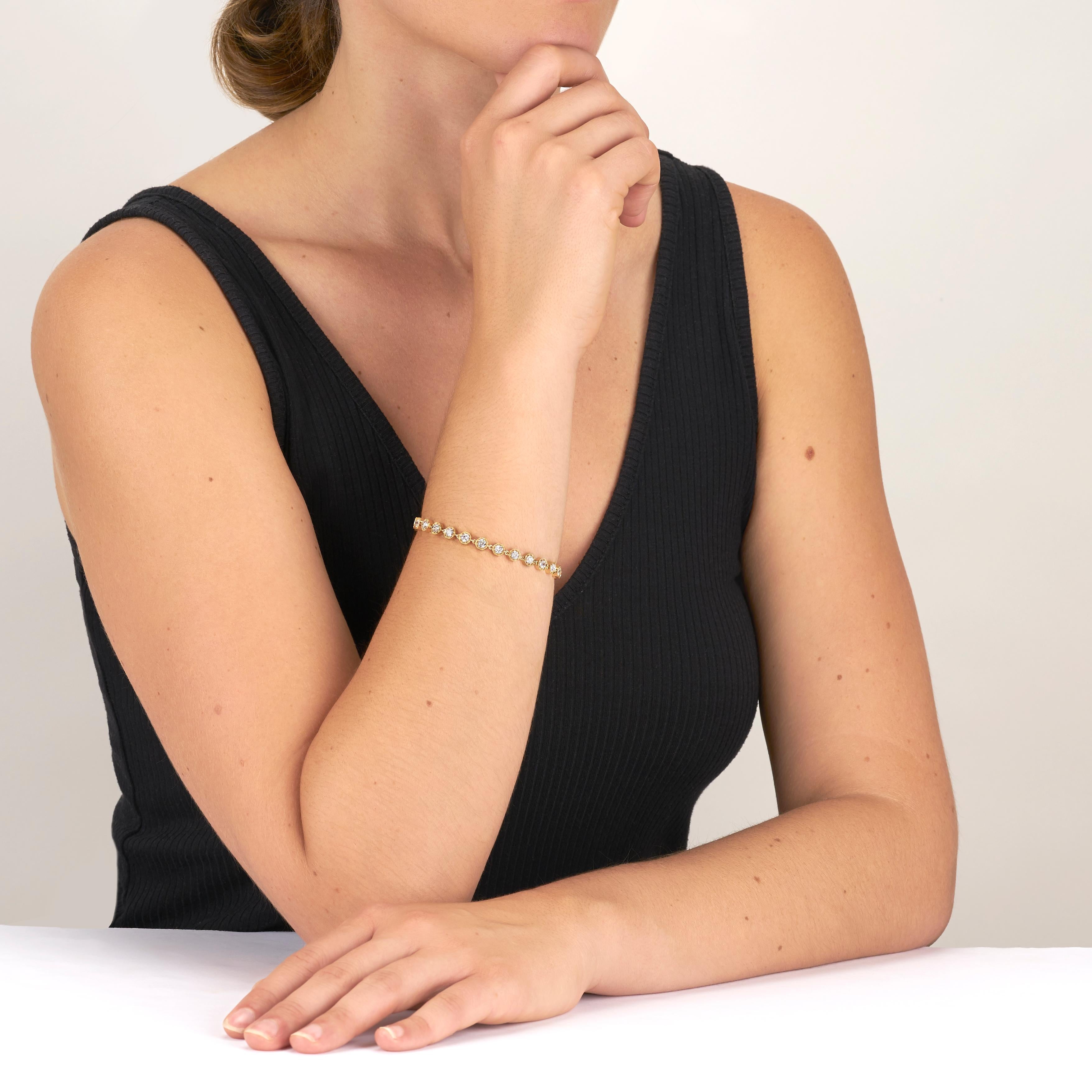 Women's Handcrafted Small Gemma Diamond Bracelet by Single Stone For Sale