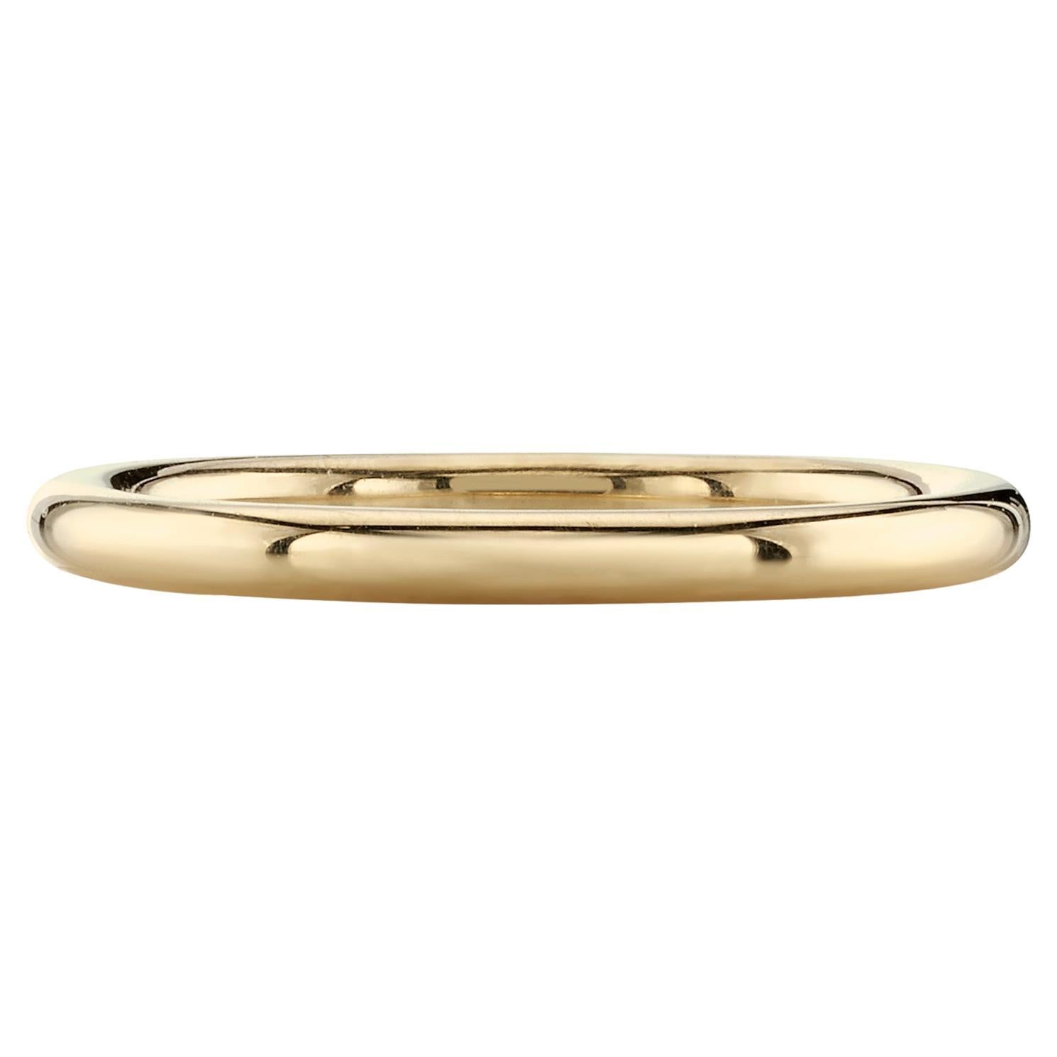 For Sale:  Handcrafted Small Leda 18K Gold Band by Single Stone