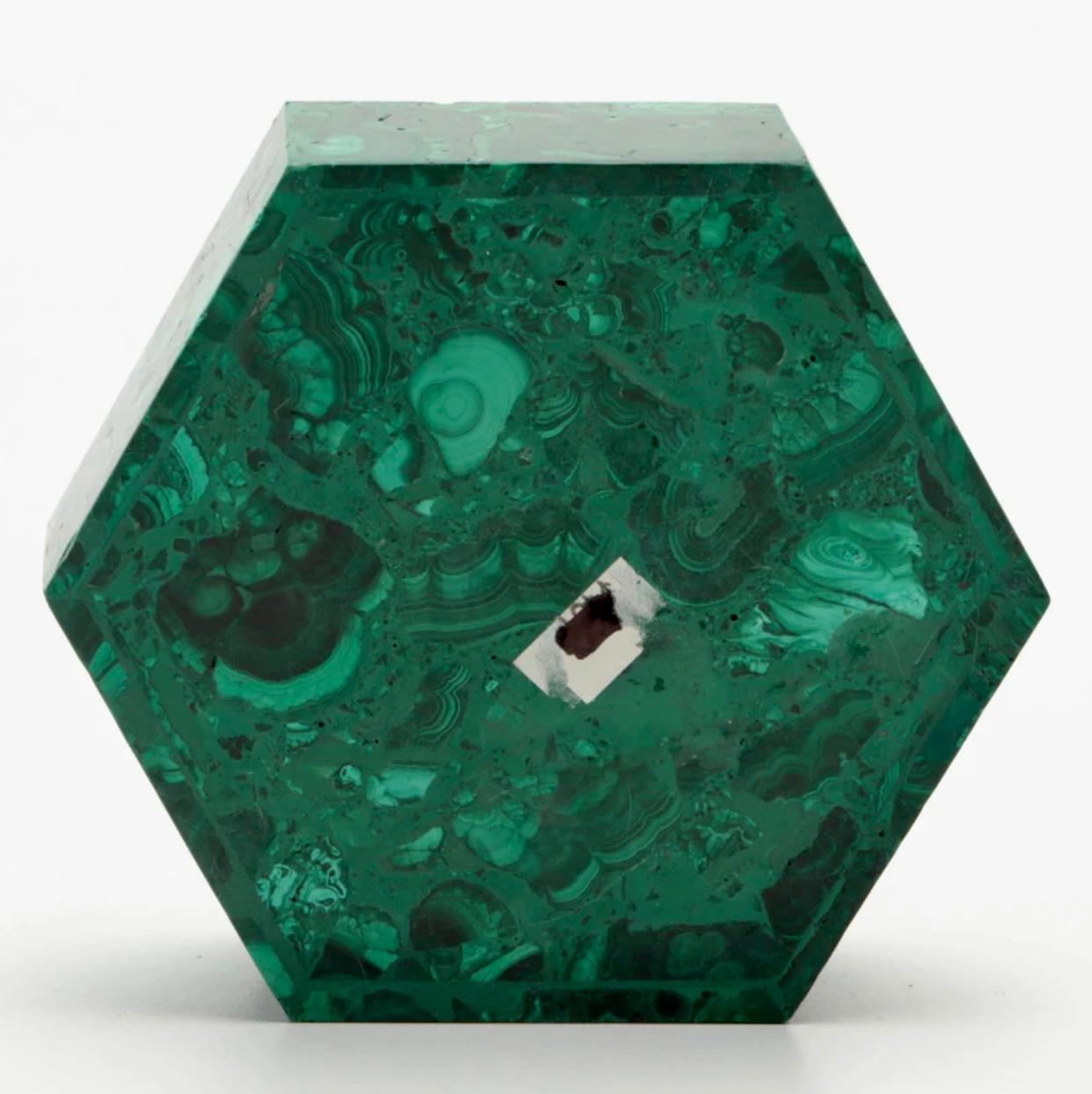 Milieu du XXe siècle Boîte à couvercle hexagonale en malachite massive fabriquée à la main