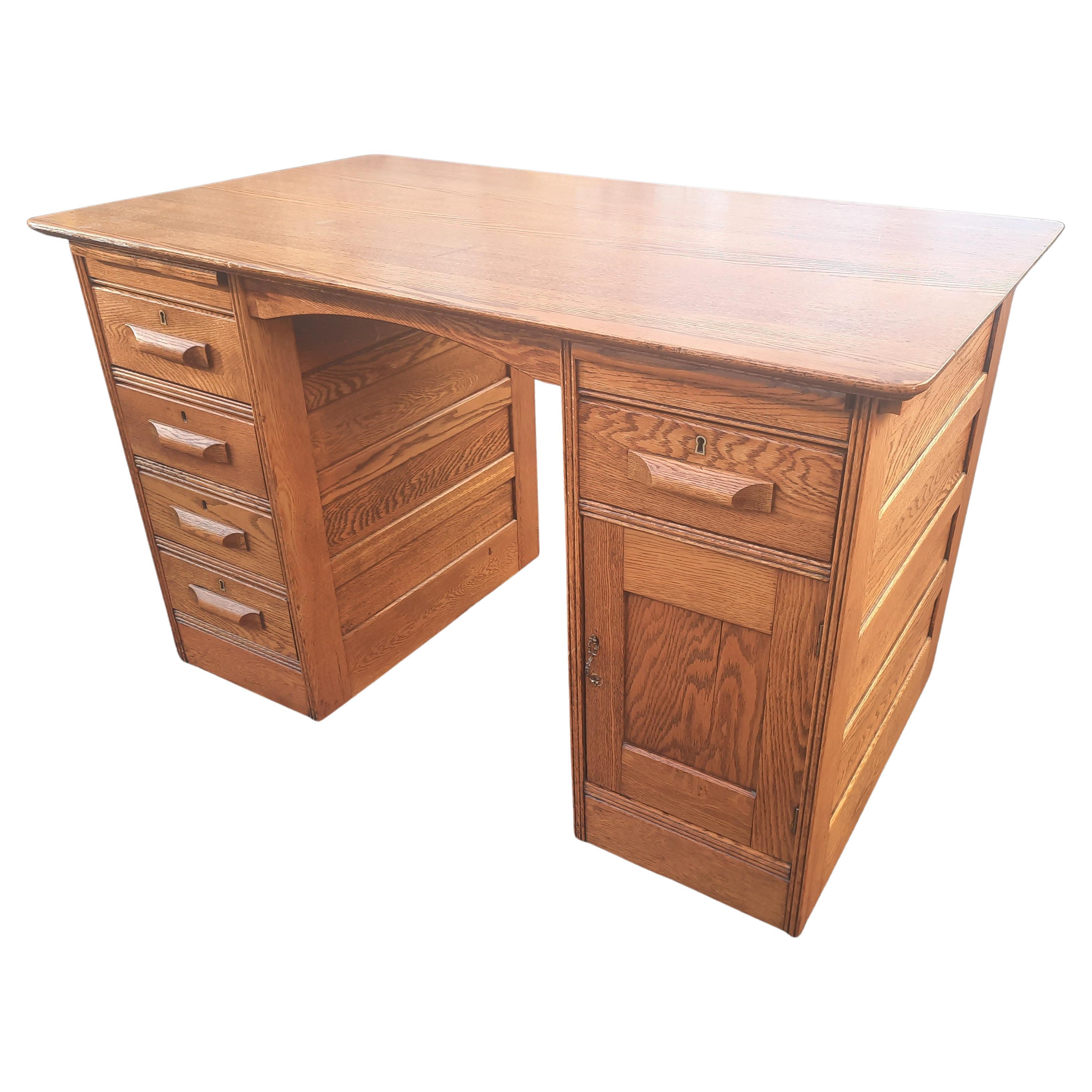 Handcrafted Solid Oak Partners Desk Writing Desk on Wheels, circa 1960 For Sale