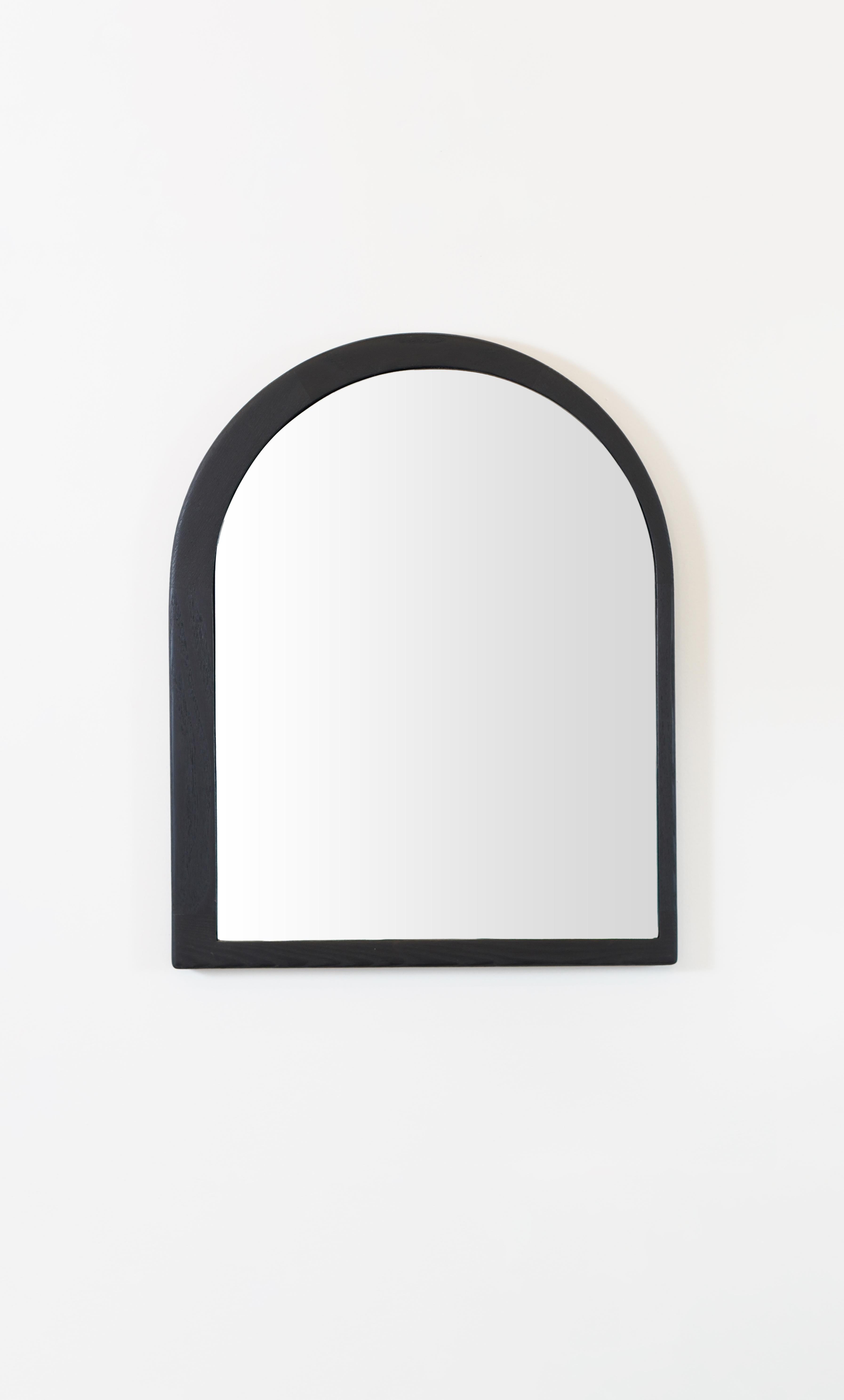 XXI secolo e contemporaneo Set di 4 decorazioni e specchi da parete in legno massiccio realizzati a mano con uccelli e ottone in vendita