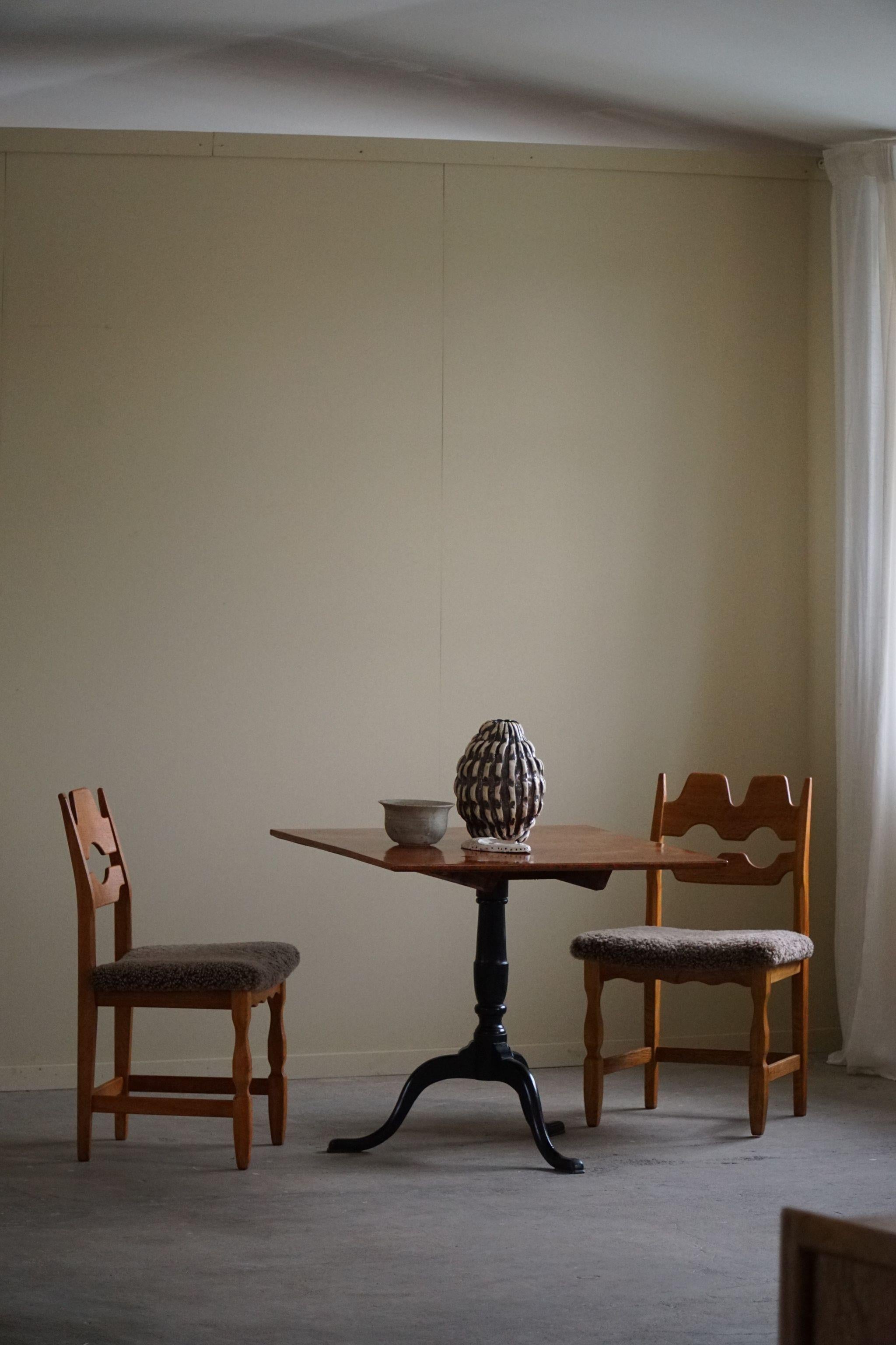 Handgefertigter quadratischer antiker klappbarer Tisch aus Wurzelholz, schwedisch, 19. Jahrhundert (Schwedisch) im Angebot