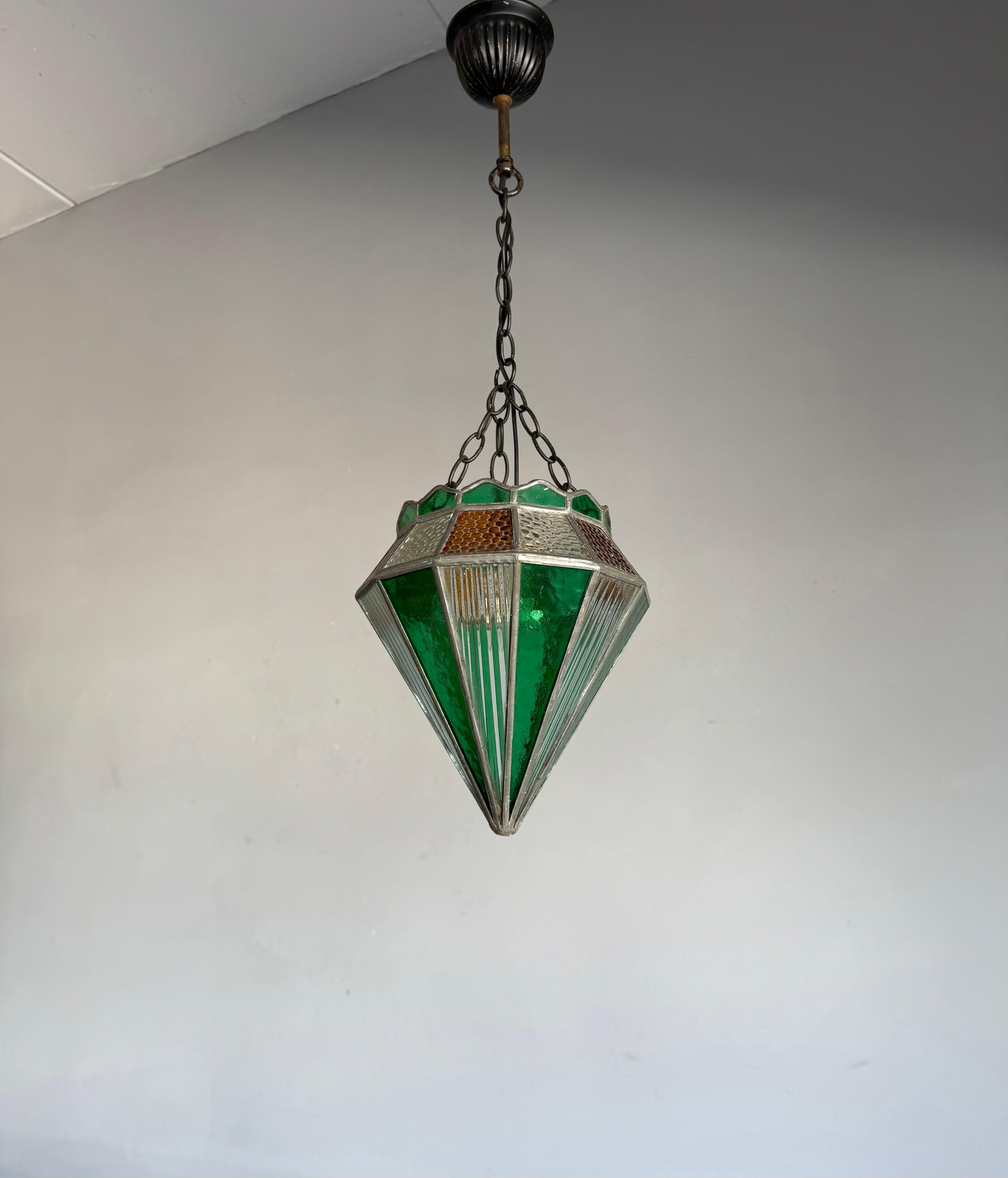 Art déco Pendentif en verre Stained Glass Art Deco fabriqué à la main Diamant Design & Great Colors en vente