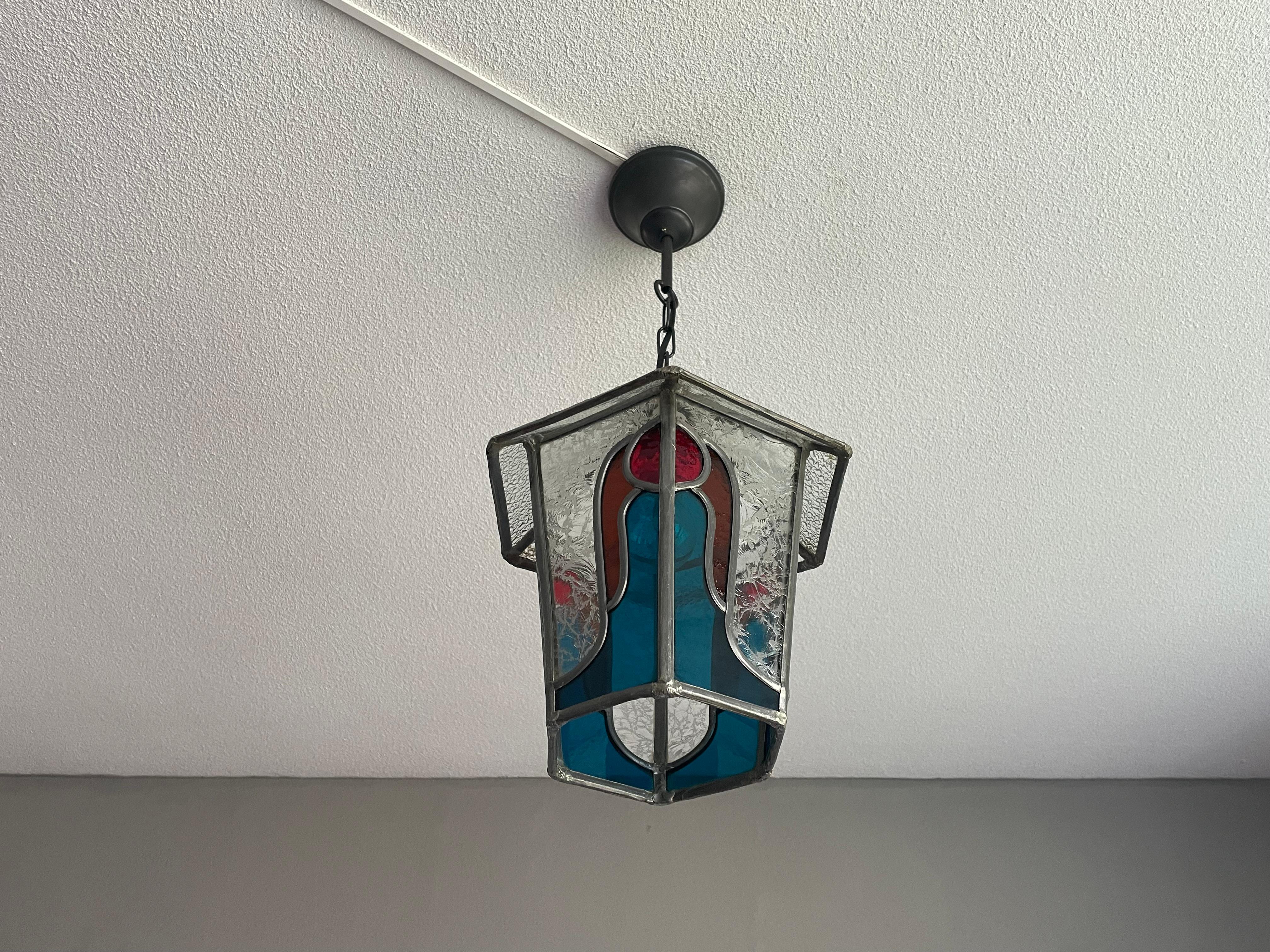 Splendida lampada da soffitto per un ambiente perfetto e sereno.

Riteniamo che questo ciondolo particolare (e probabilmente unico nel suo genere) dovesse arrivare proprio a noi, a causa di un'esperienza che mi ha cambiato la vita circa 10 anni fa.