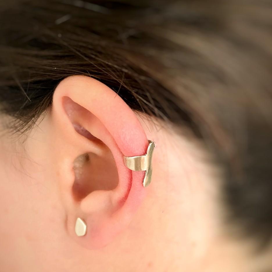 Women's or Men's Handcrafted Sterling Silver Bird in Flight Ear Cuff – Nature-Inspired Design For Sale