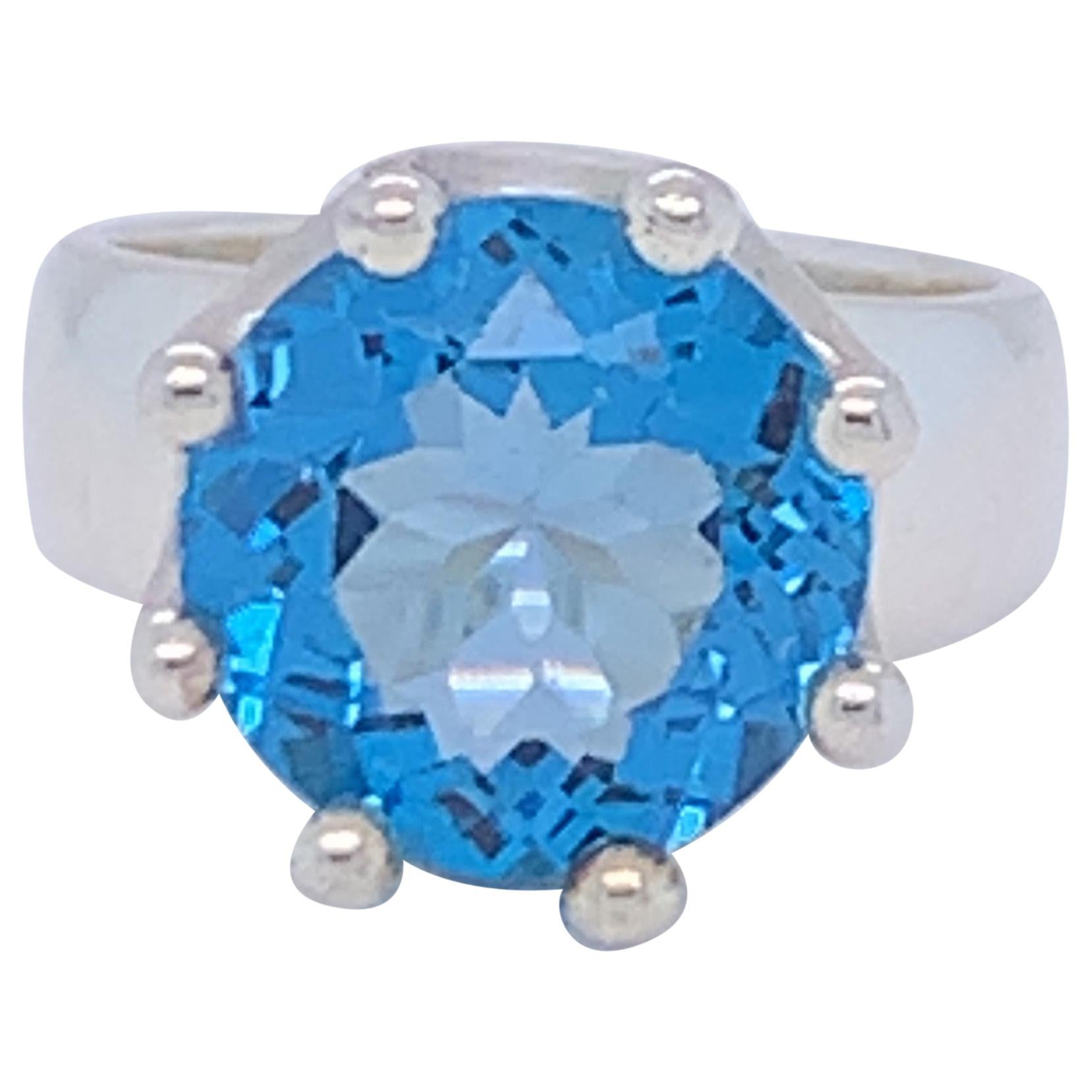 Handcrafted Sterling Silver Crown Design Blue Topaz Ring For Sale