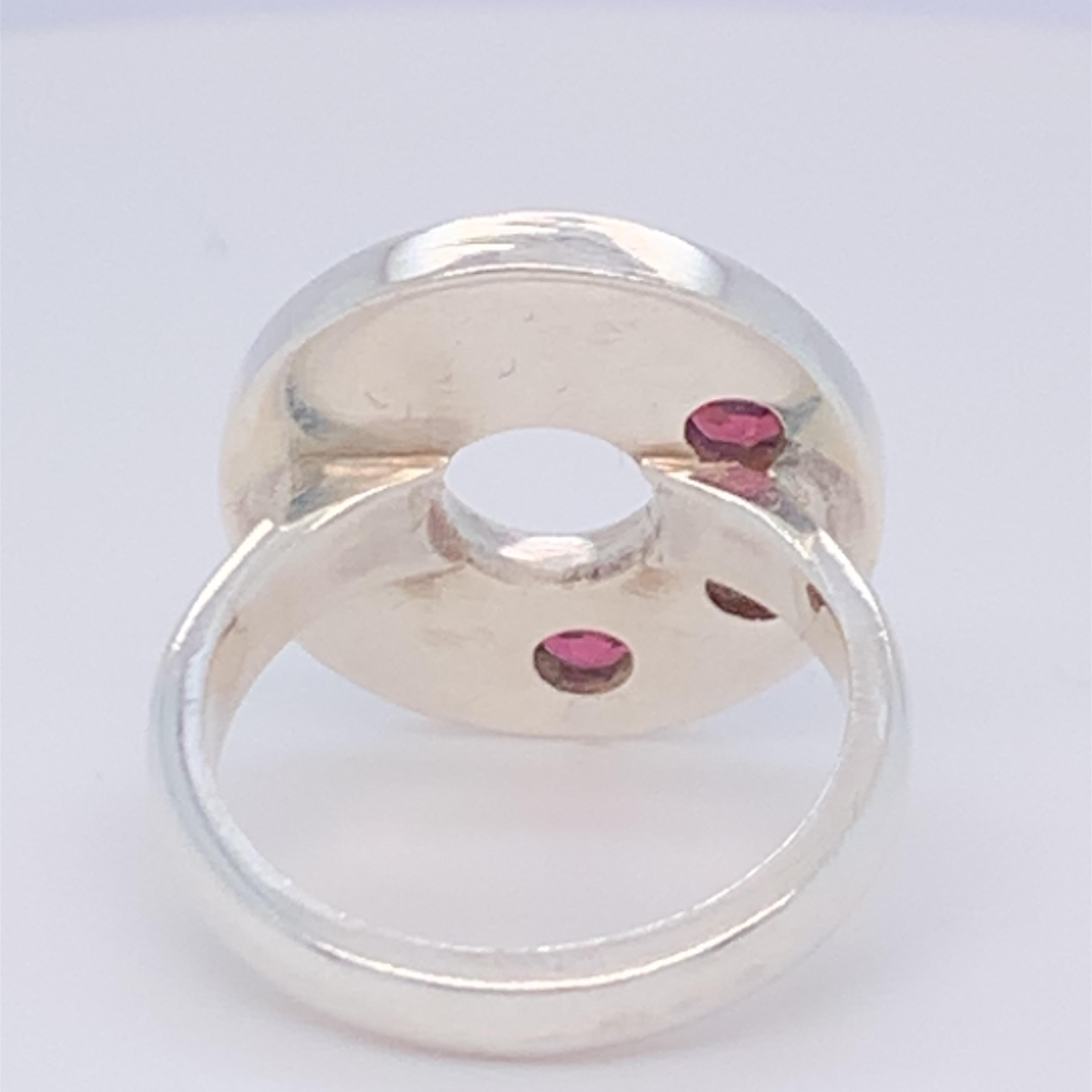 Handcrafted Sterling Silver Disc Design Garnet Sterling Silver Ring For Sale 4