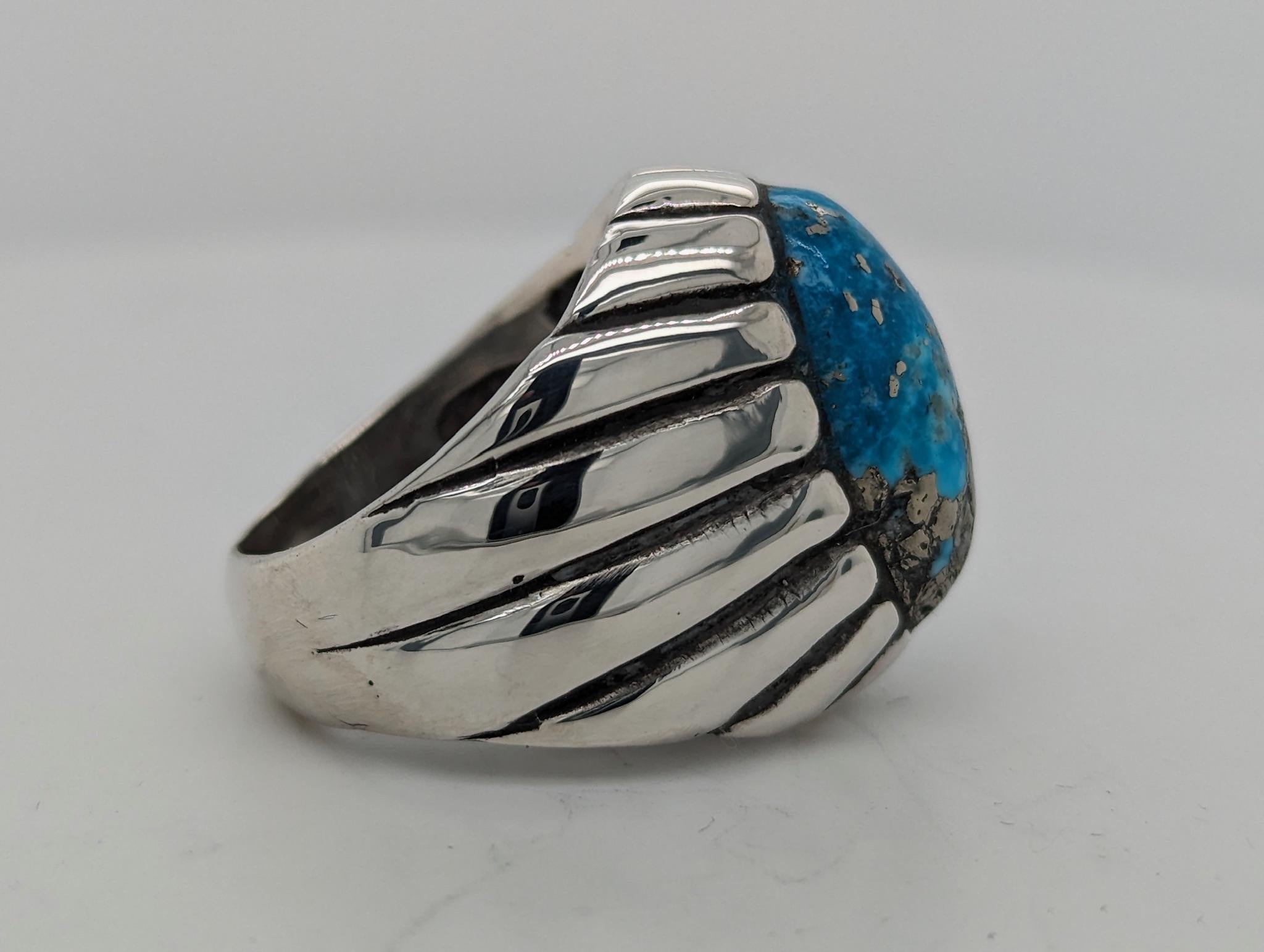 Artisan Handcrafted Sterling Silver Ring with Kingman Turquoise (Size 9) For Sale