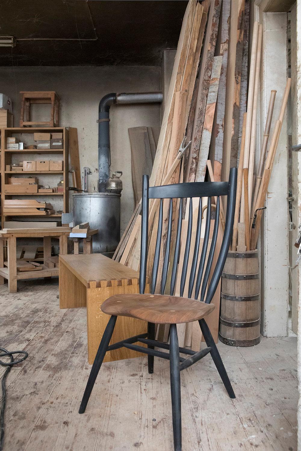 Mid-Century moderno Sedia Studio A Bent realizzata a mano da Fabian Fischer, Germania, 2023 in vendita